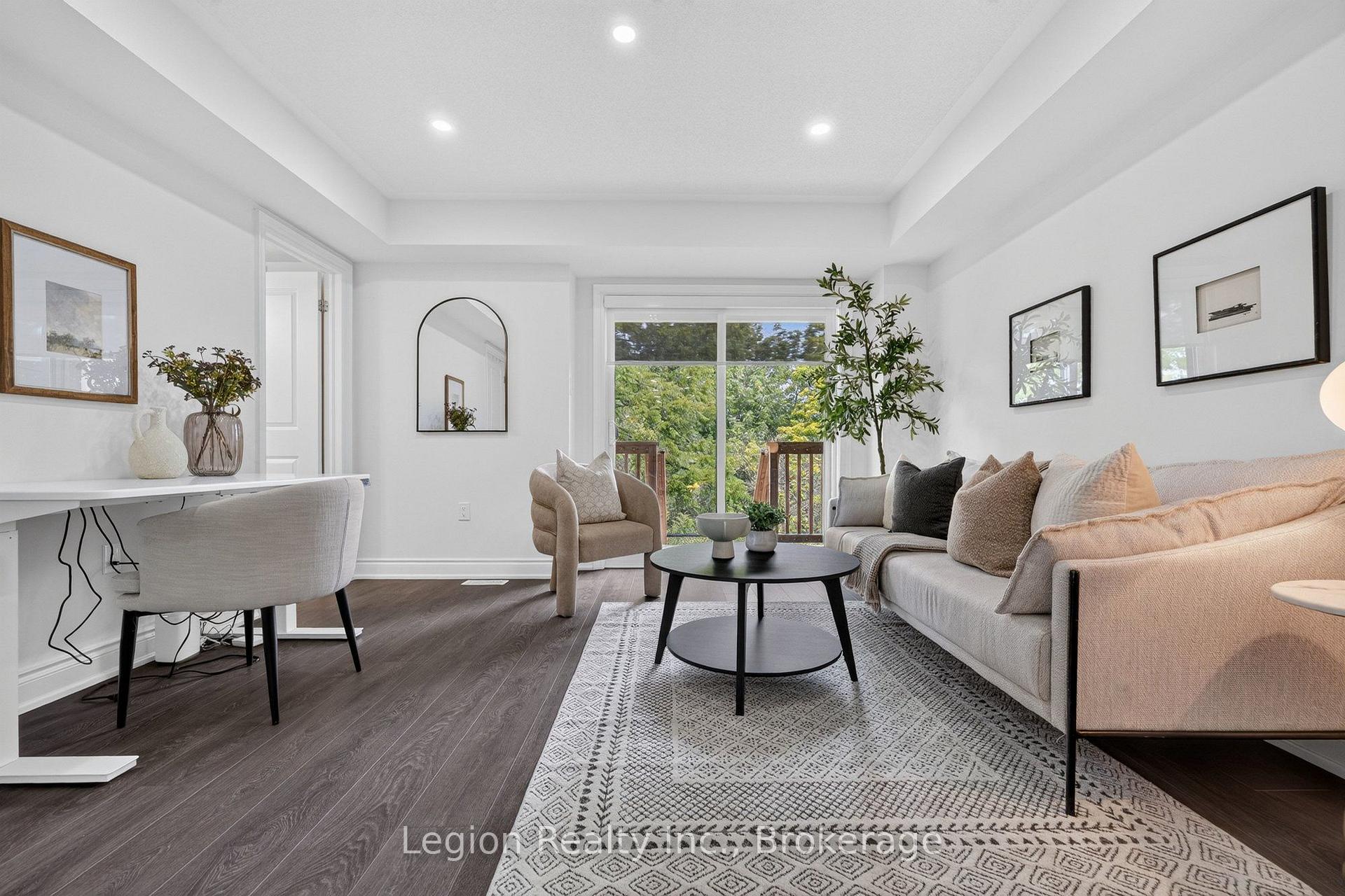 Photo 6 of 41 Woodstream Drive, Etobicoke, West Humber-Clairville — HOMEH