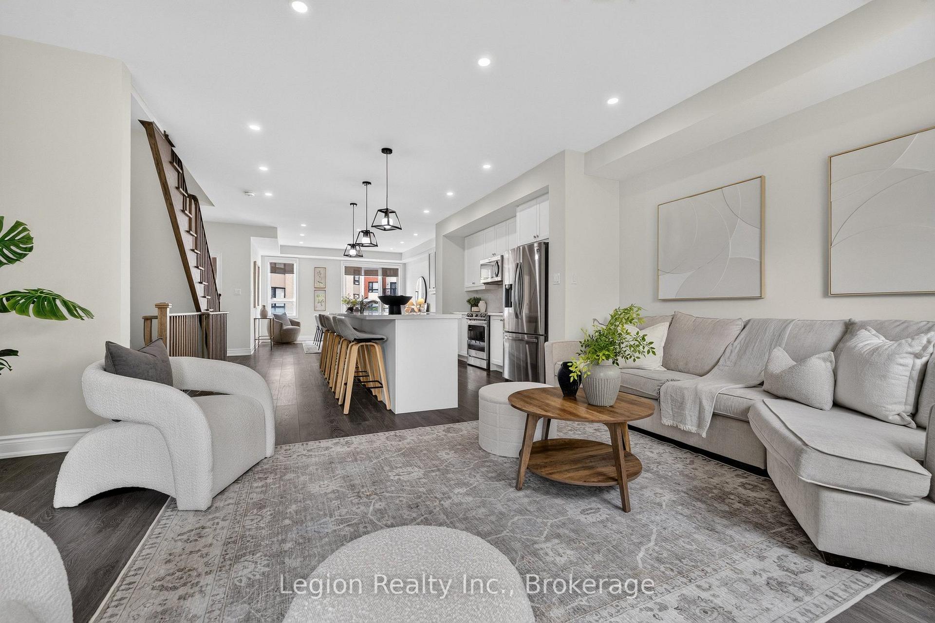 Photo 22 of 41 Woodstream Drive, Etobicoke, West Humber-Clairville — HOMEH
