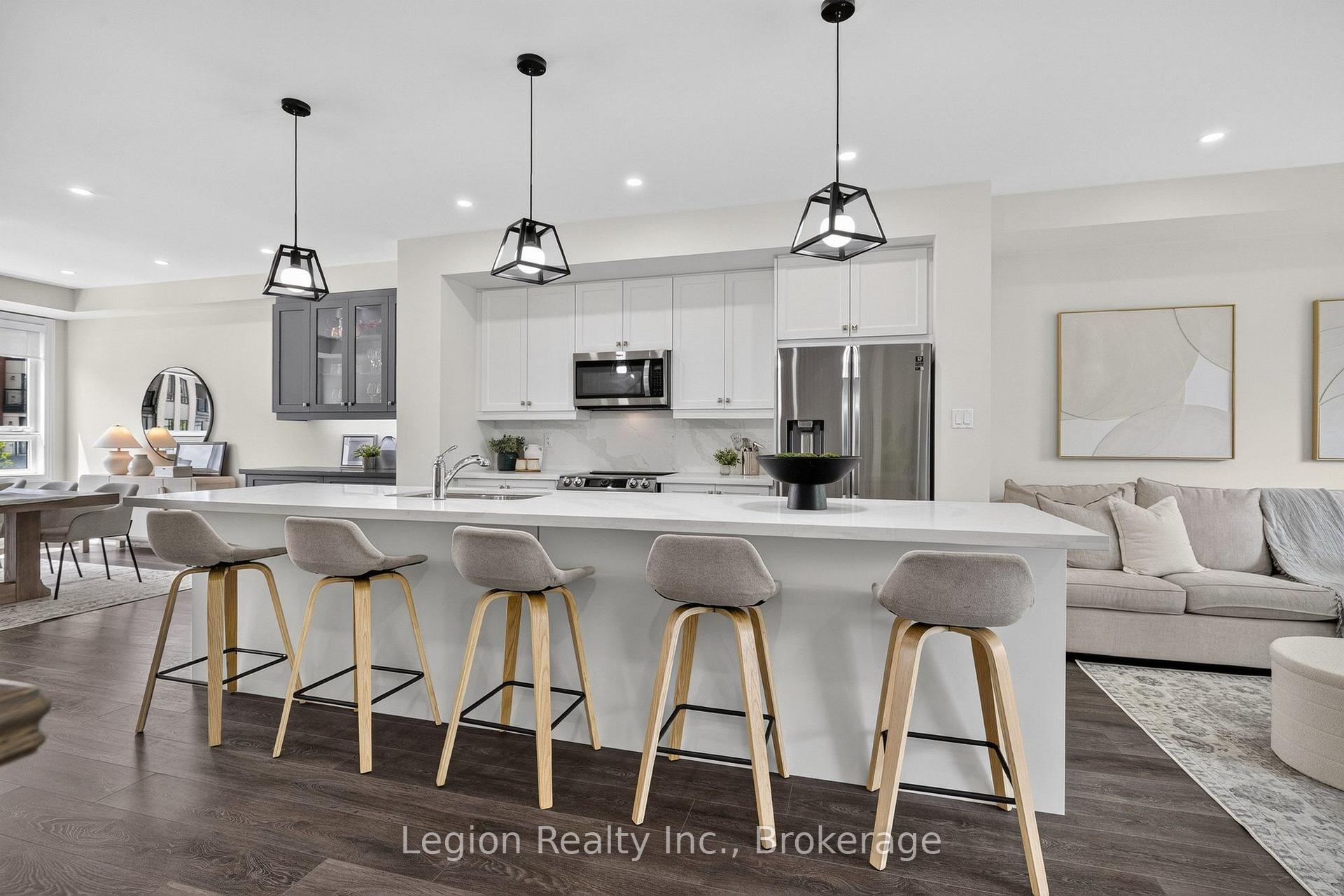 Photo 28 of 41 Woodstream Drive, Etobicoke, West Humber-Clairville — HOMEH