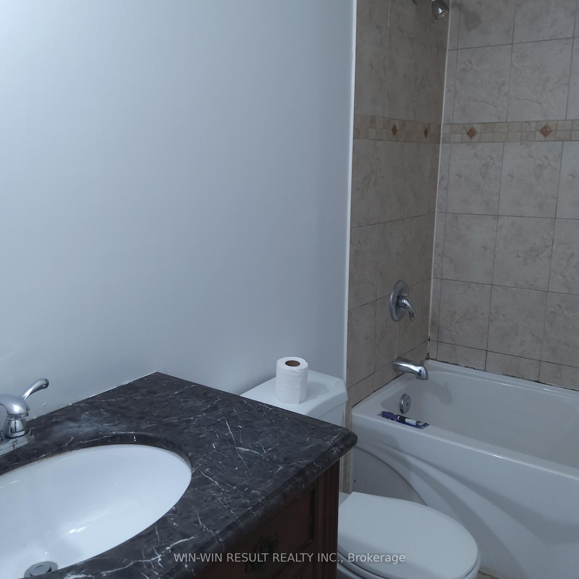 Photo 19 of 243 Cedarholme Avenue, Georgina, Keswick South — HOMEH