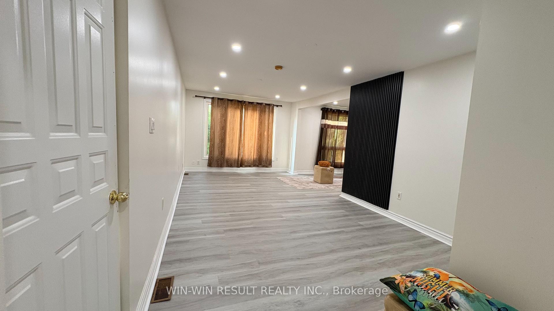 Photo 37 of 243 Cedarholme Avenue, Georgina, Keswick South — HOMEH