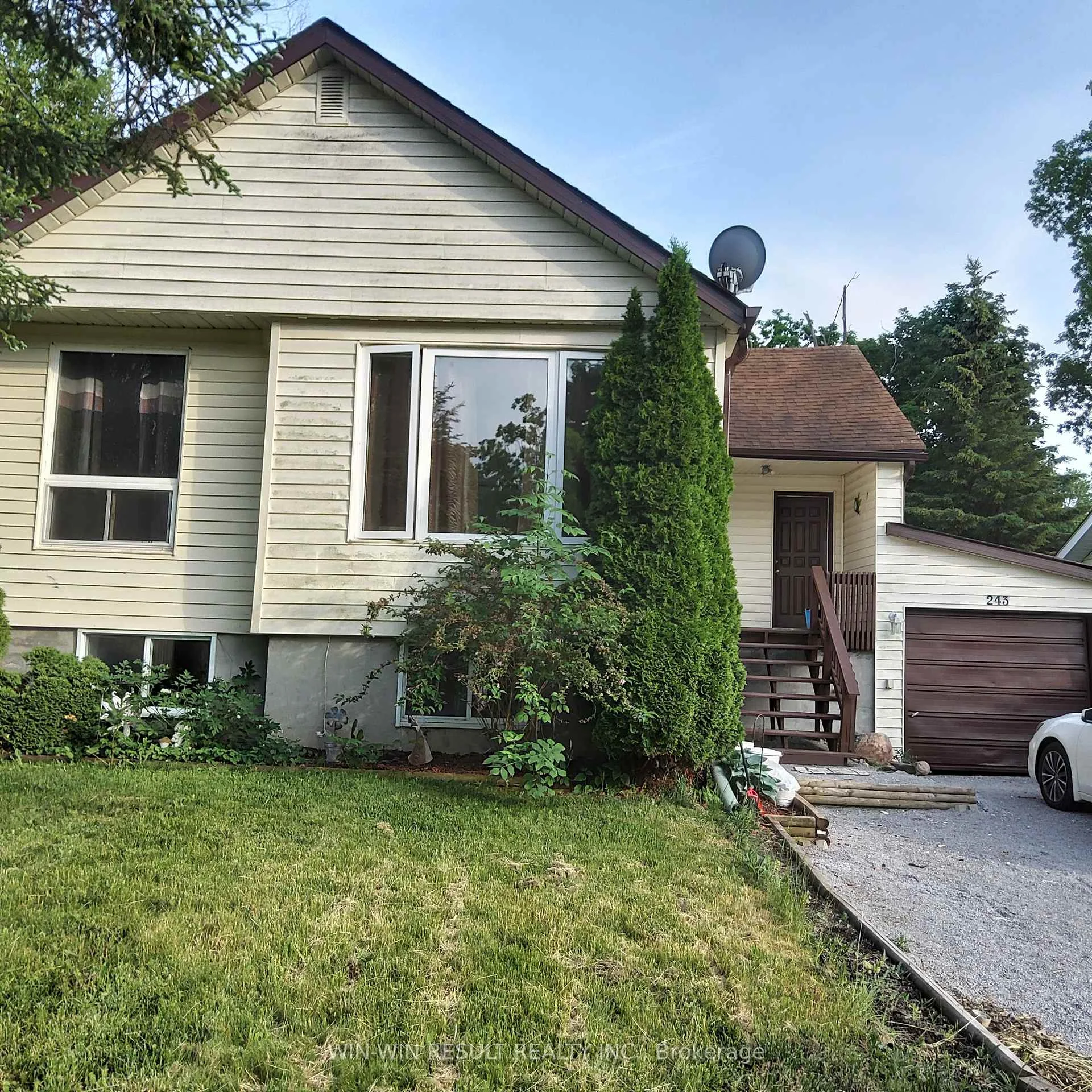 Photo 61 of 243 Cedarholme Avenue, Georgina, Keswick South — HOMEH