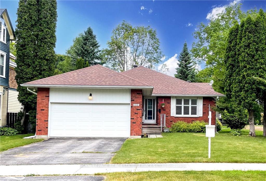 Photo 1 of 112 Bruce Street S, Blue Mountains — HOMEH