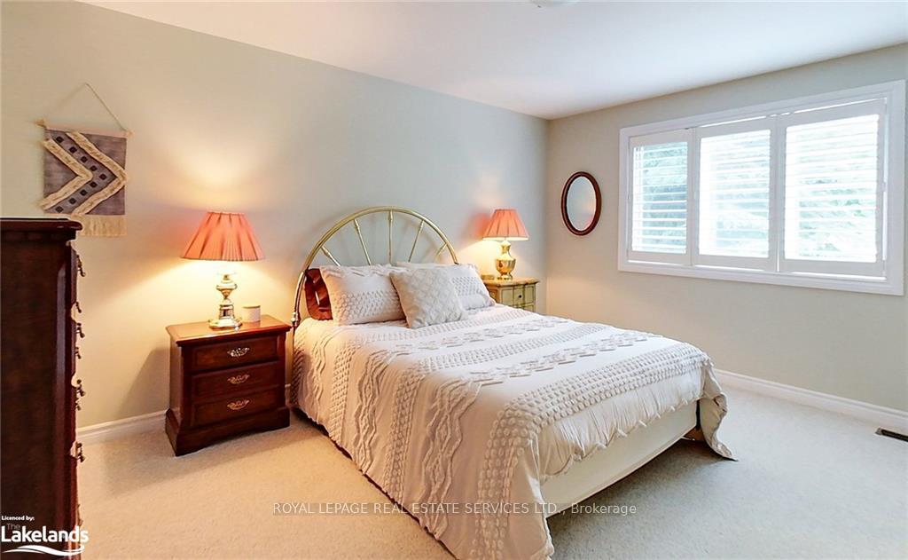 Photo 14 of 112 Bruce Street S, Blue Mountains — HOMEH
