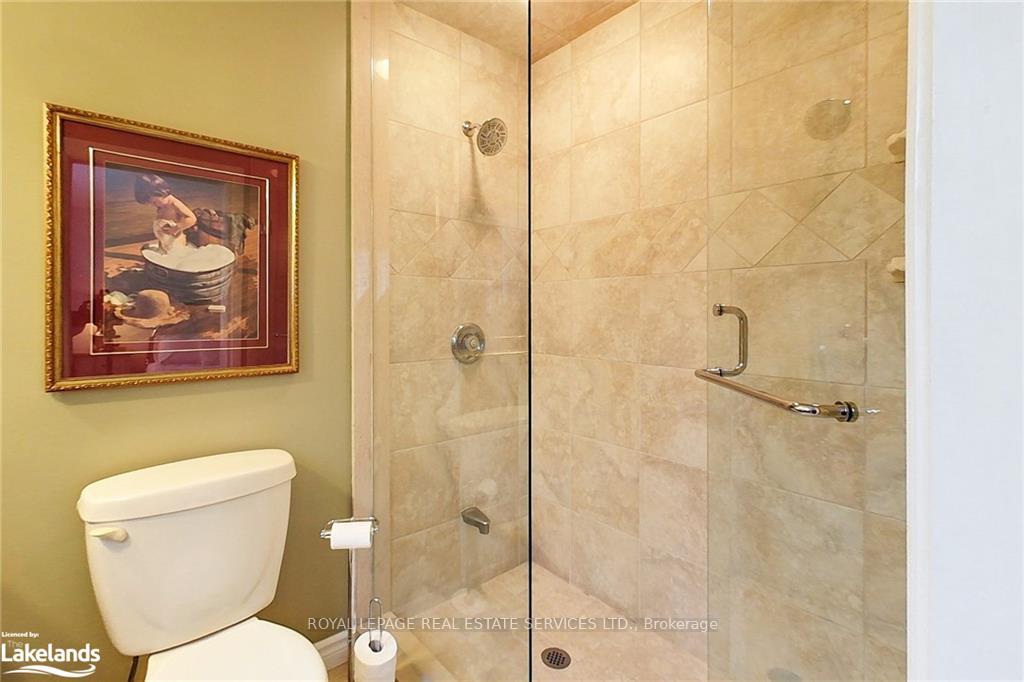 Photo 16 of 112 Bruce Street S, Blue Mountains — HOMEH