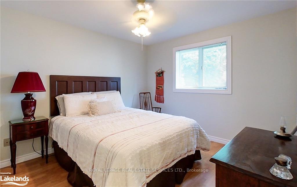 Photo 18 of 112 Bruce Street S, Blue Mountains — HOMEH