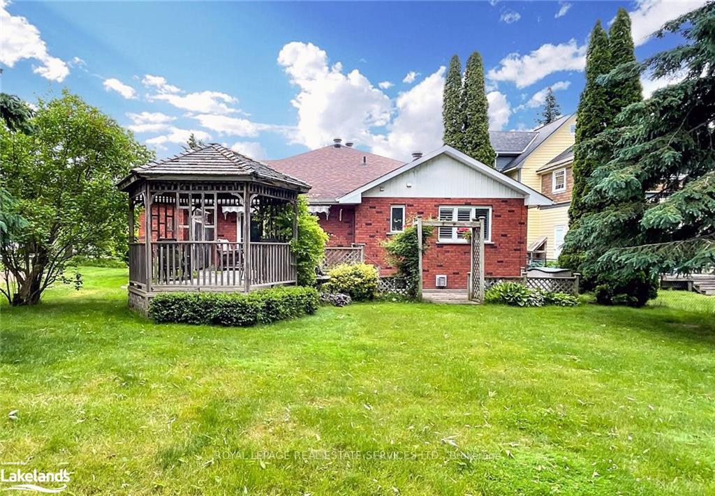 Photo 27 of 112 Bruce Street S, Blue Mountains — HOMEH