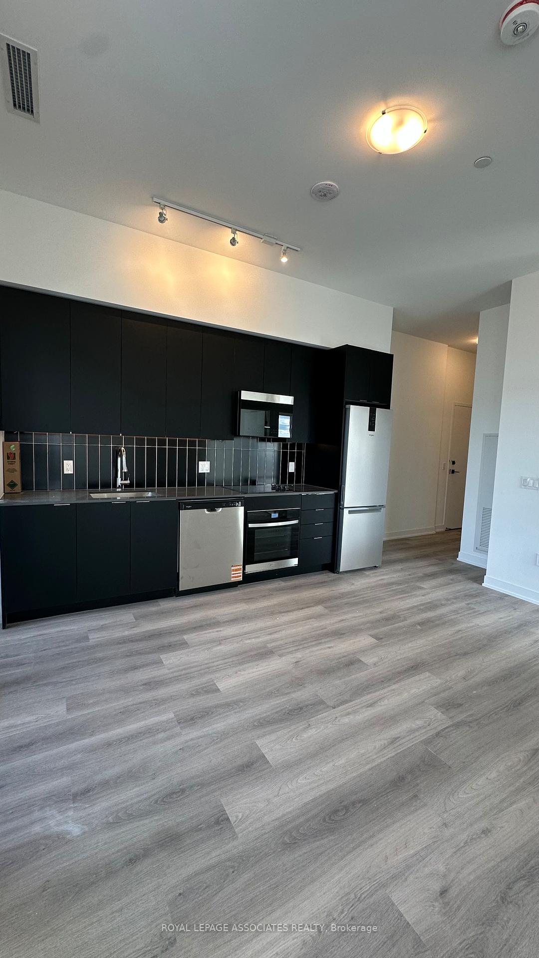 Photo 2 of Unit 2709, 10 Abeja Street, Vaughan, Concord — HOMEH