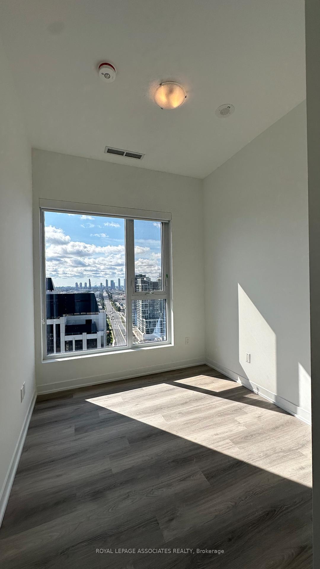Photo 5 of Unit 2709, 10 Abeja Street, Vaughan, Concord — HOMEH