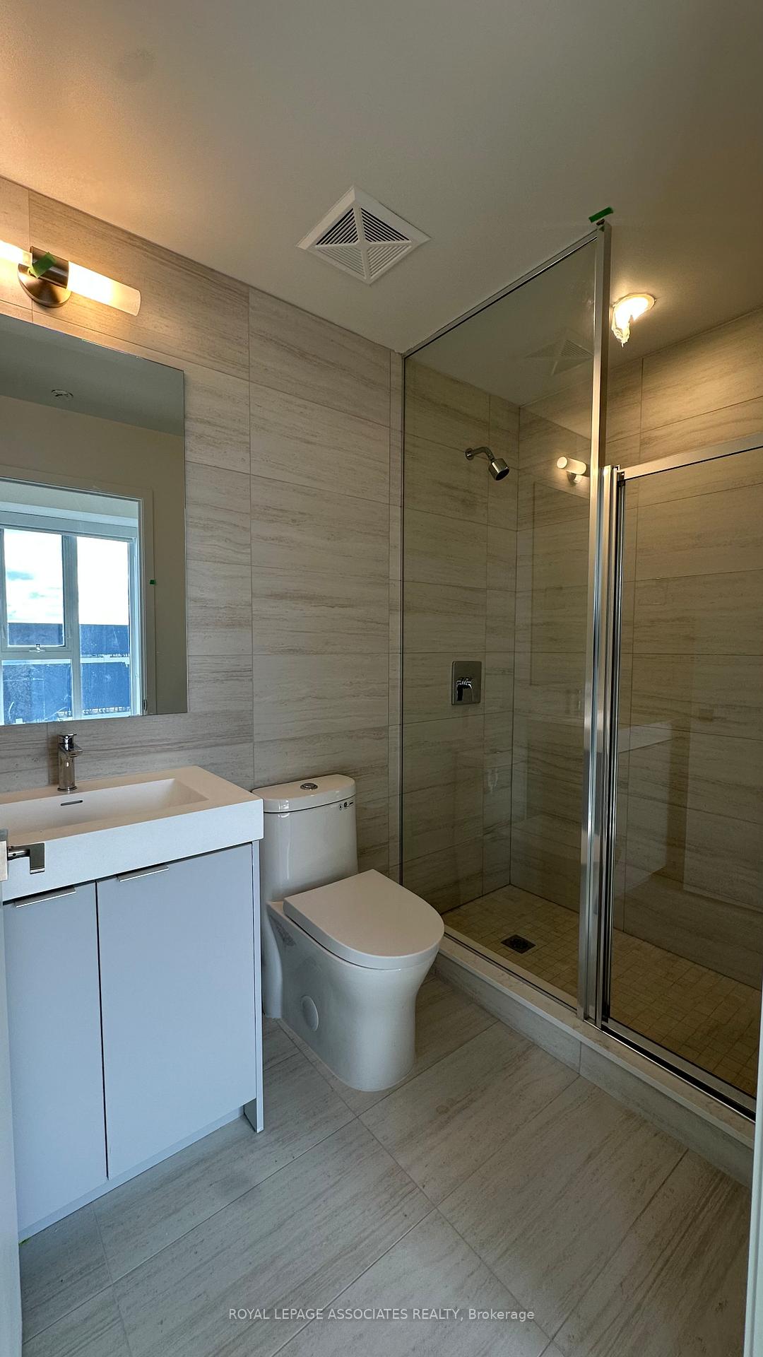 Photo 6 of Unit 2709, 10 Abeja Street, Vaughan, Concord — HOMEH