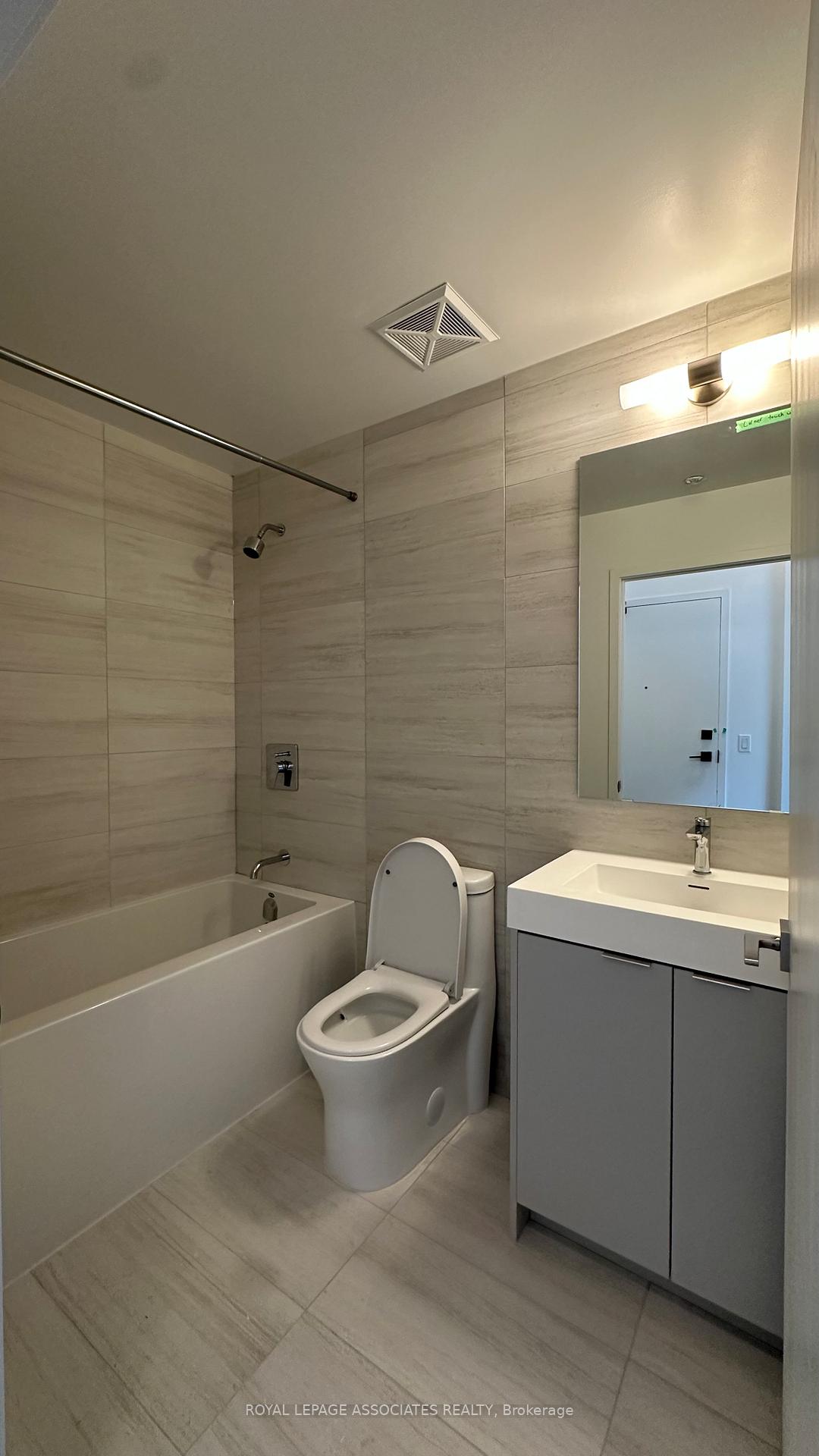 Photo 8 of Unit 2709, 10 Abeja Street, Vaughan, Concord — HOMEH