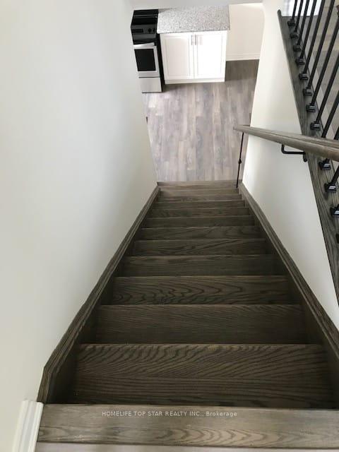 Photo 7 of 34 Deans Drive, Scarborough, Clairlea-Birchmount — HOMEH