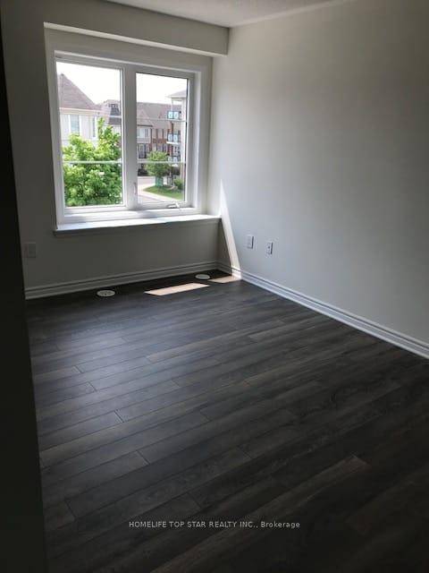 Photo 8 of 34 Deans Drive, Scarborough, Clairlea-Birchmount — HOMEH