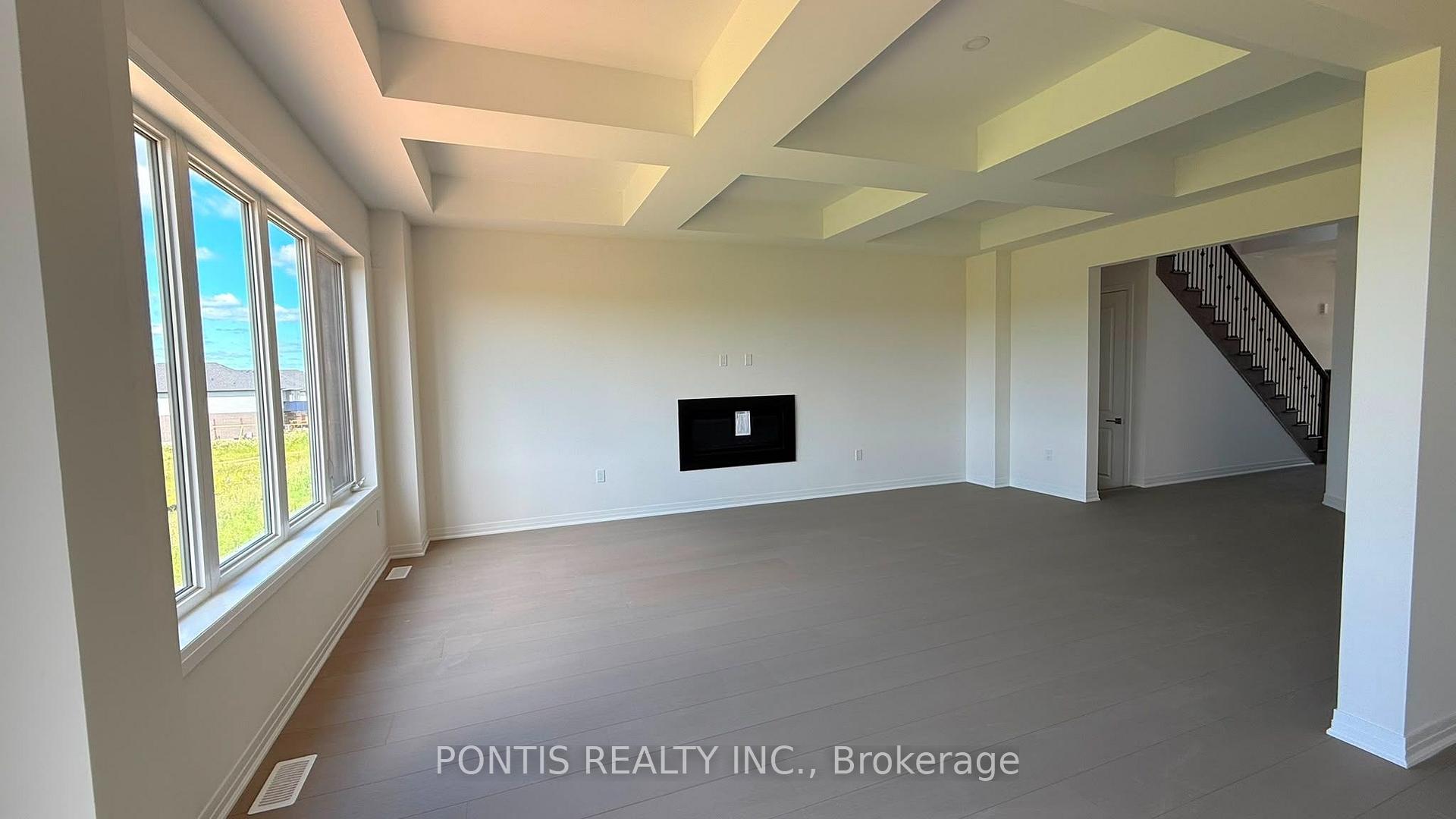 Photo 2 of 49 Arding Circle, Brant, Paris — HOMEH