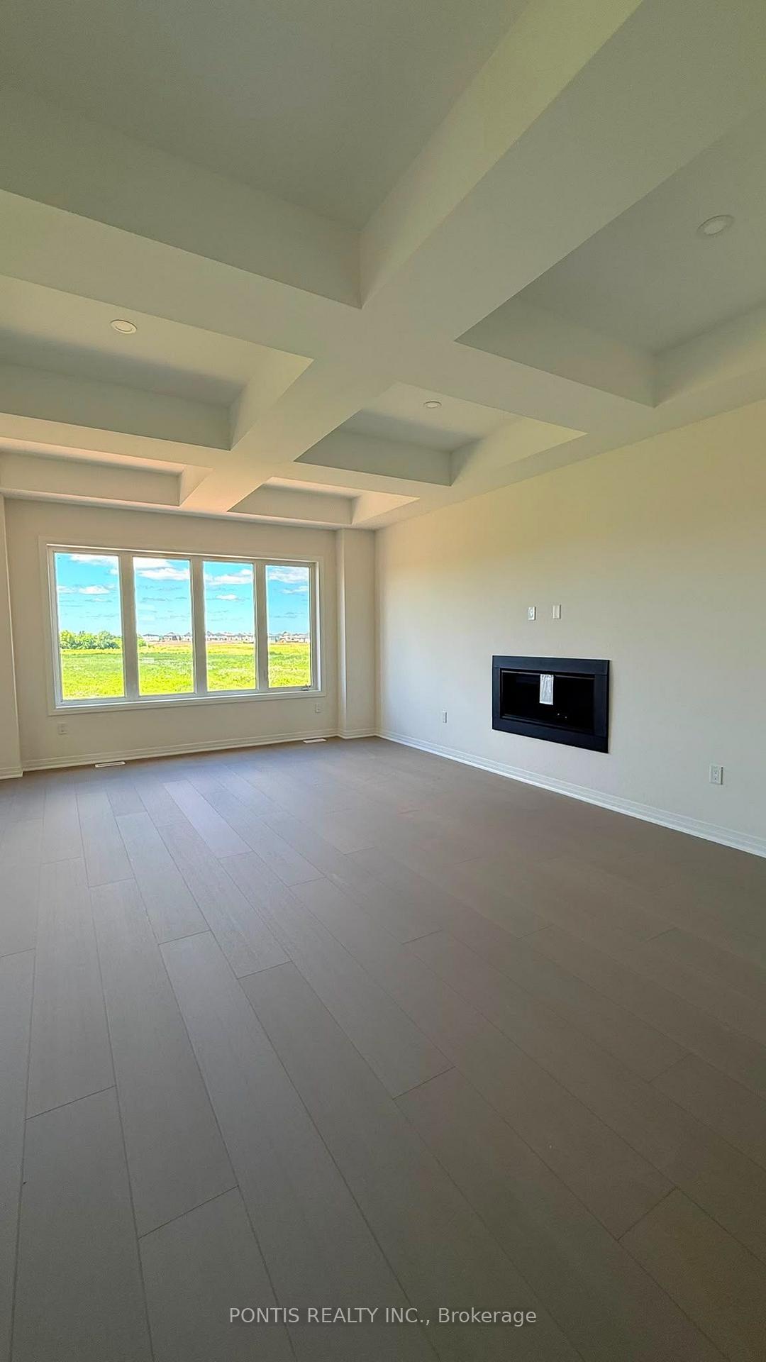 Photo 3 of 49 Arding Circle, Brant, Paris — HOMEH