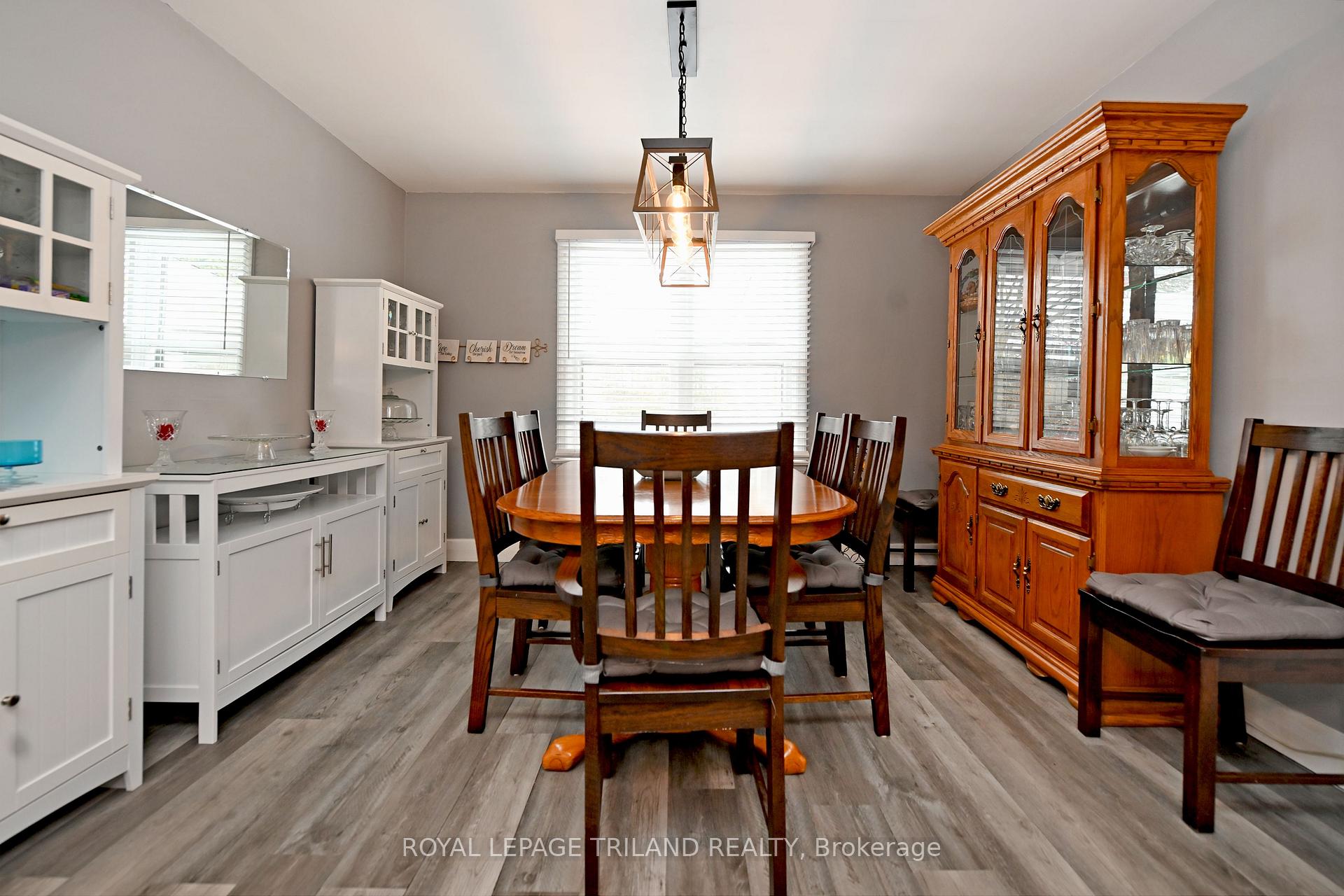 Photo 12 of 457 Boler Road, London, South K — HOMEH