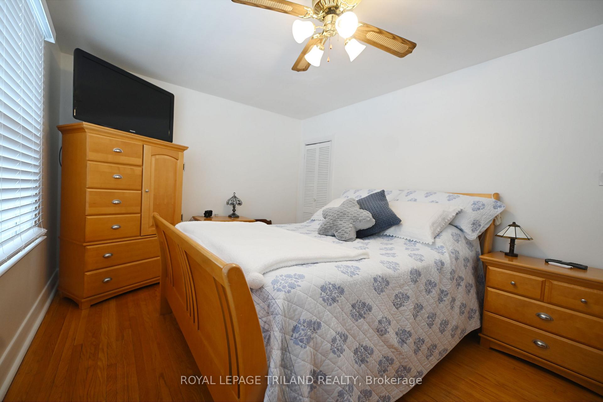 Photo 15 of 457 Boler Road, London, South K — HOMEH