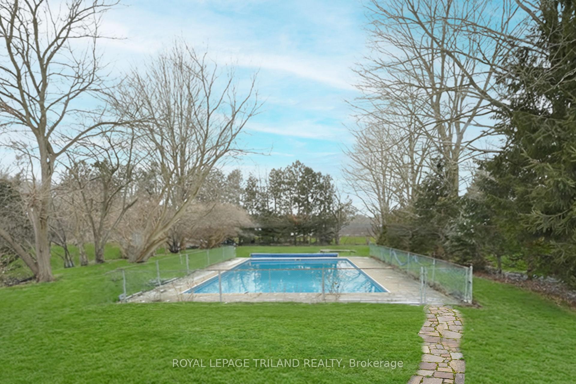 Photo 21 of 457 Boler Road, London, South K — HOMEH