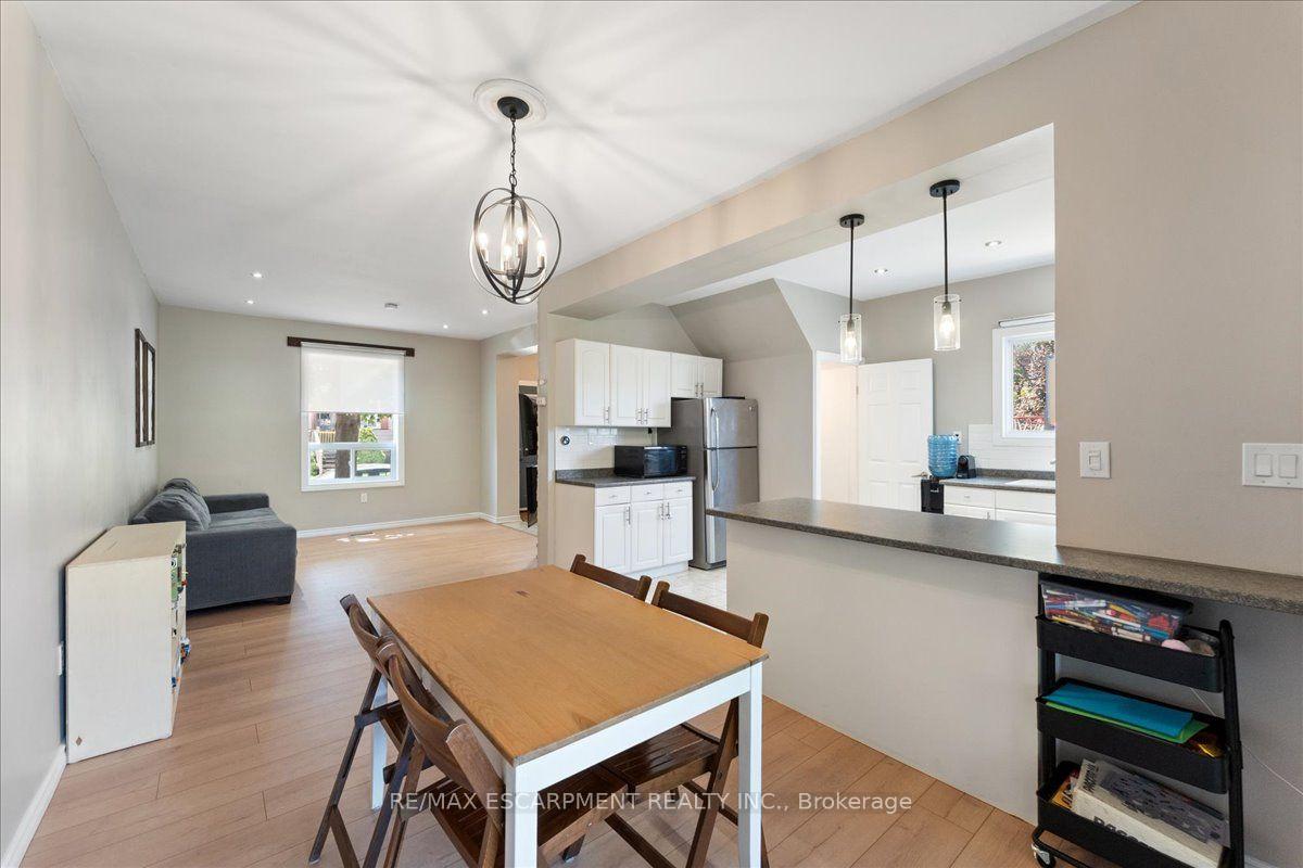 Photo 7 of 11 Primrose Avenue, Hamilton, Crown Point — HOMEH