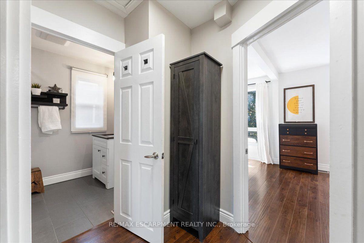 Photo 15 of 11 Primrose Avenue, Hamilton, Crown Point — HOMEH