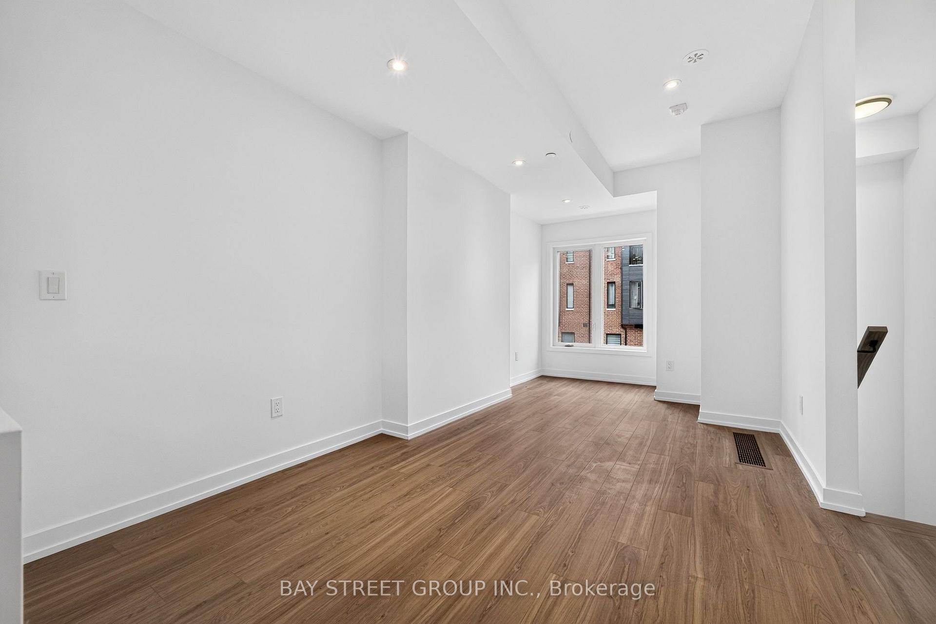 Photo 22 of 29 Calamint Lane, Scarborough, L'Amoreaux — HOMEH
