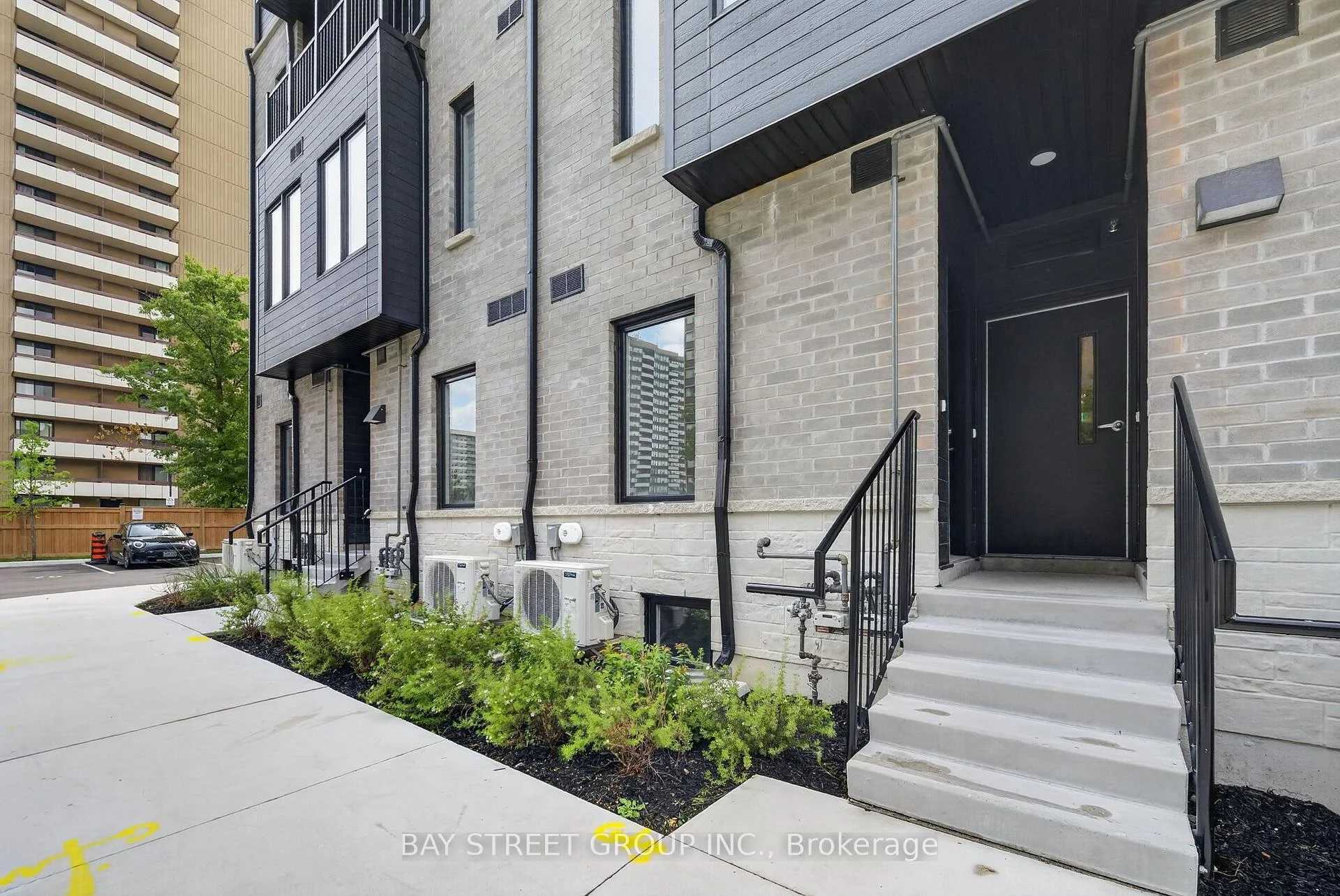 Photo 12 of 29 Calamint Lane, Scarborough, L'Amoreaux — HOMEH