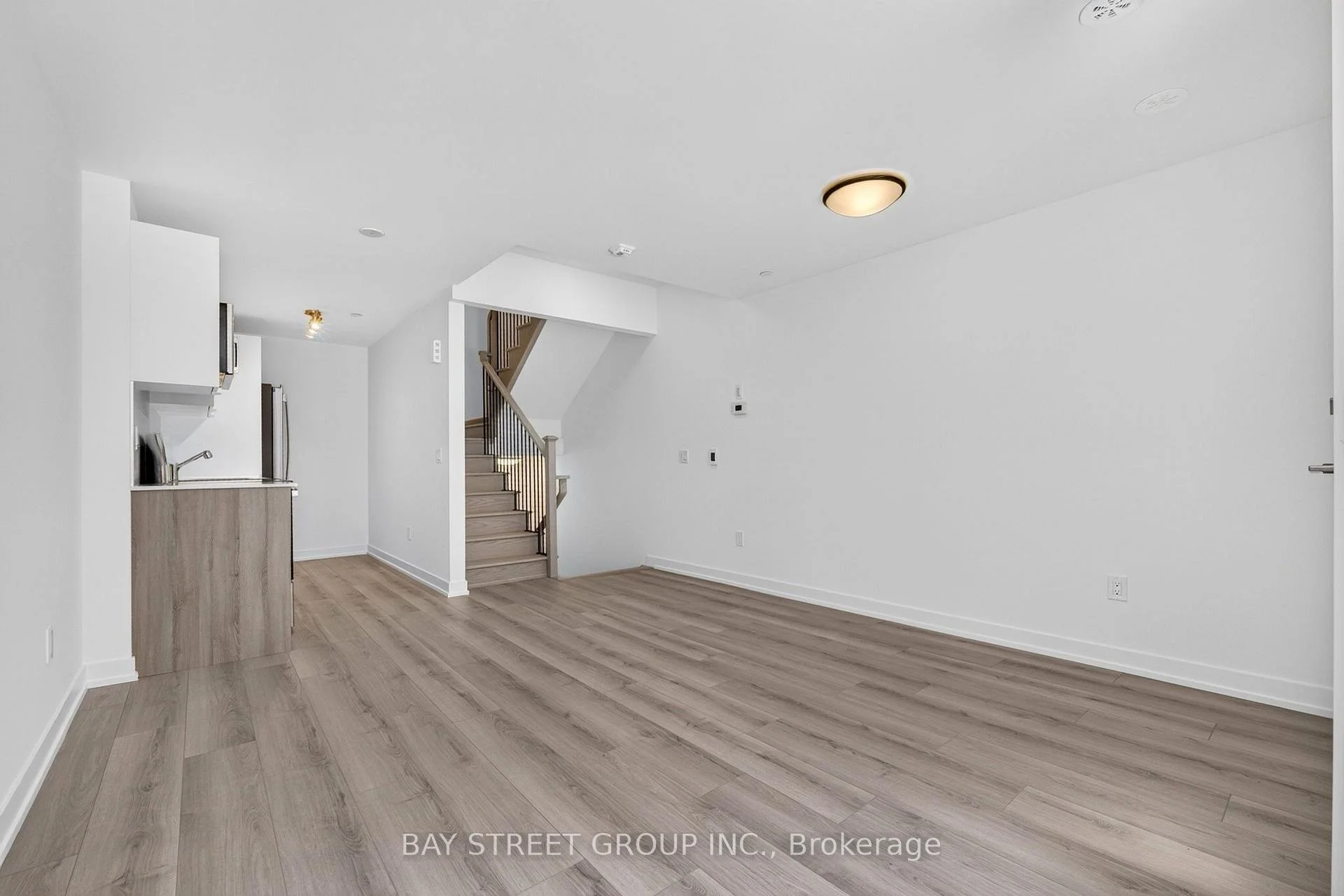Photo 16 of 29 Calamint Lane, Scarborough, L'Amoreaux — HOMEH