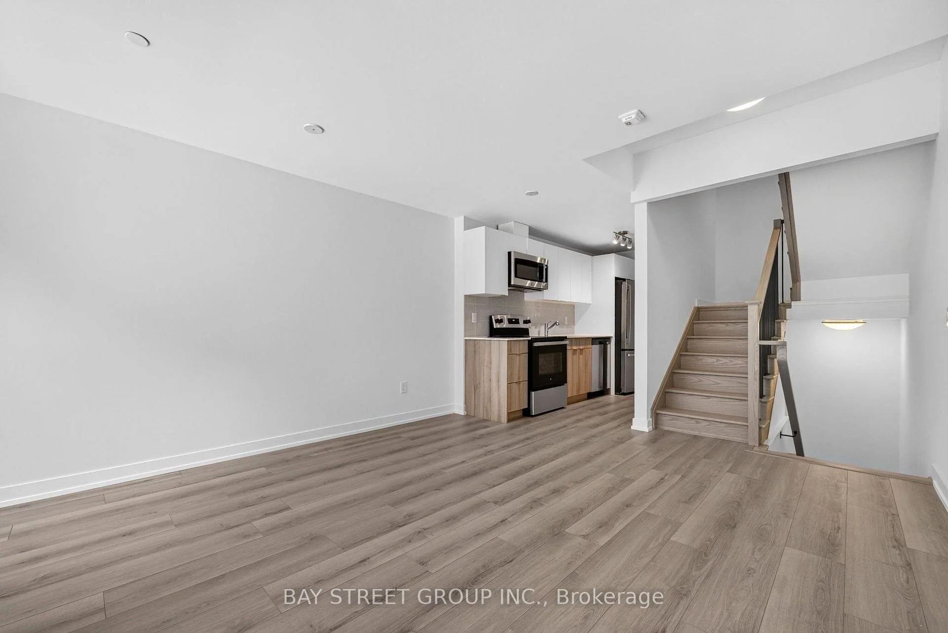 Photo 19 of 29 Calamint Lane, Scarborough, L'Amoreaux — HOMEH