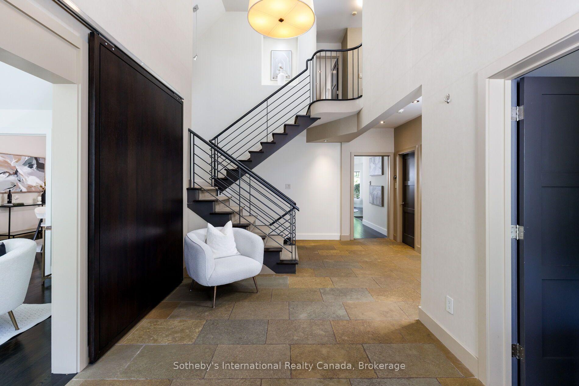 Photo 4 of 56 Birch Hill Lane, Oakville, Southwest — HOMEH