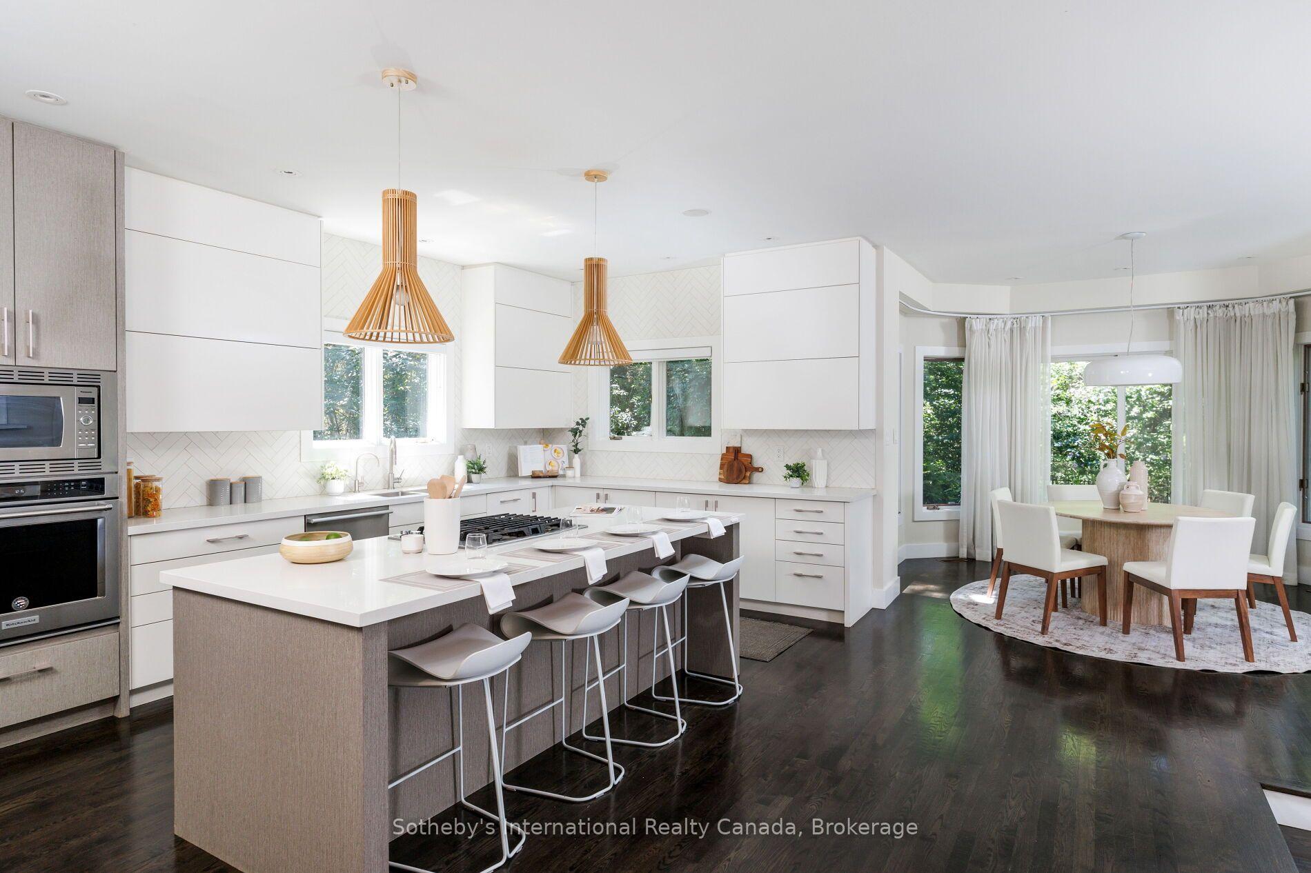 Photo 11 of 56 Birch Hill Lane, Oakville, Southwest — HOMEH
