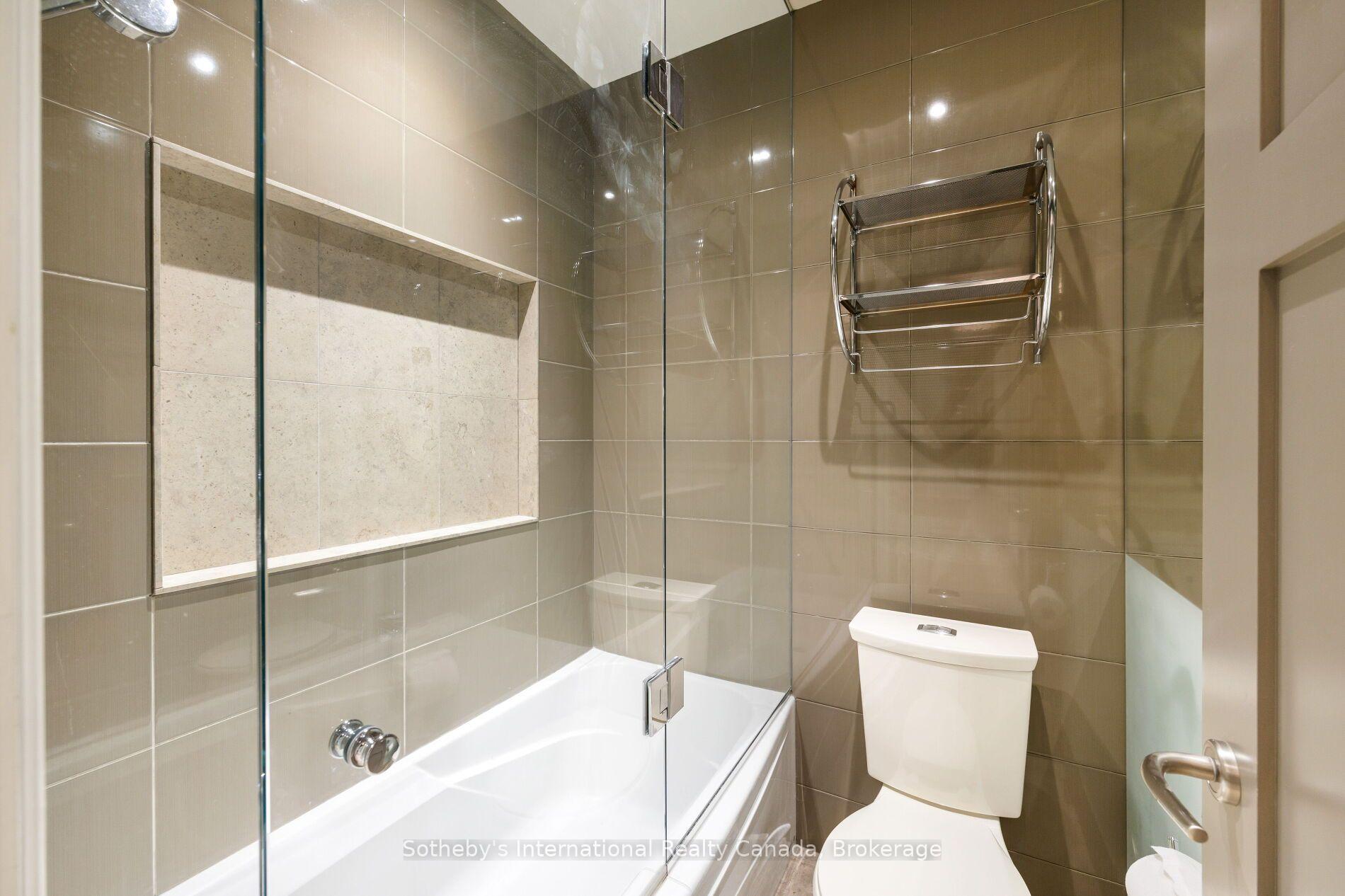 Photo 34 of 56 Birch Hill Lane, Oakville, Southwest — HOMEH