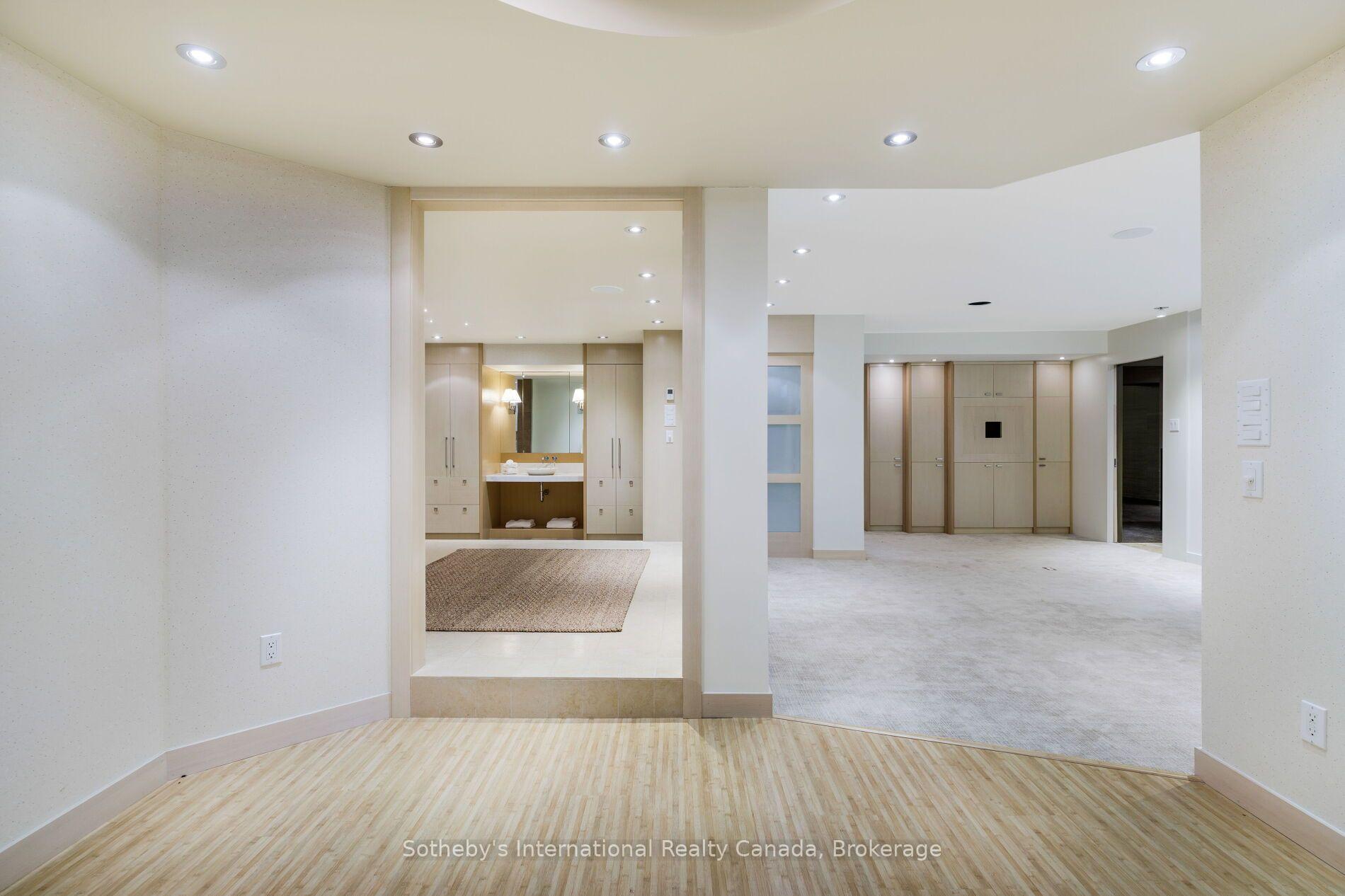 Photo 42 of 56 Birch Hill Lane, Oakville, Southwest — HOMEH