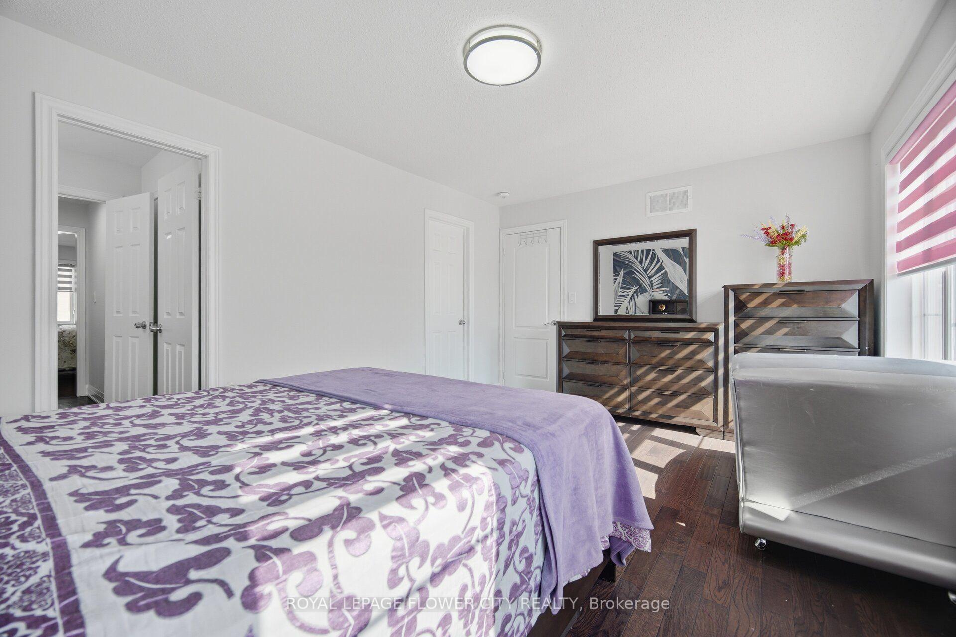Photo 34 of 93 John Carroll Drive E, Brampton, Toronto Gore Rural Estate — HOMEH