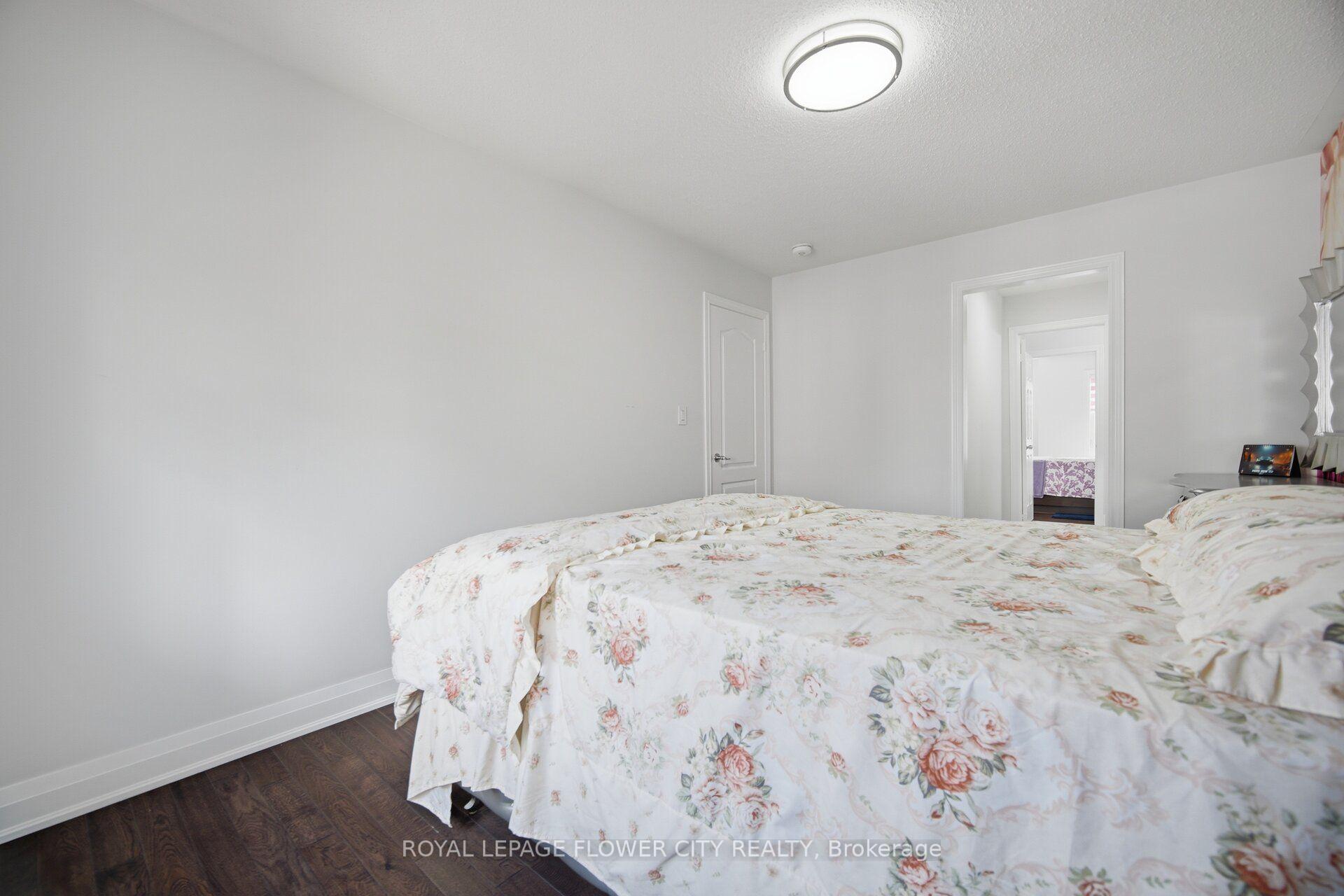 Photo 38 of 93 John Carroll Drive E, Brampton, Toronto Gore Rural Estate — HOMEH