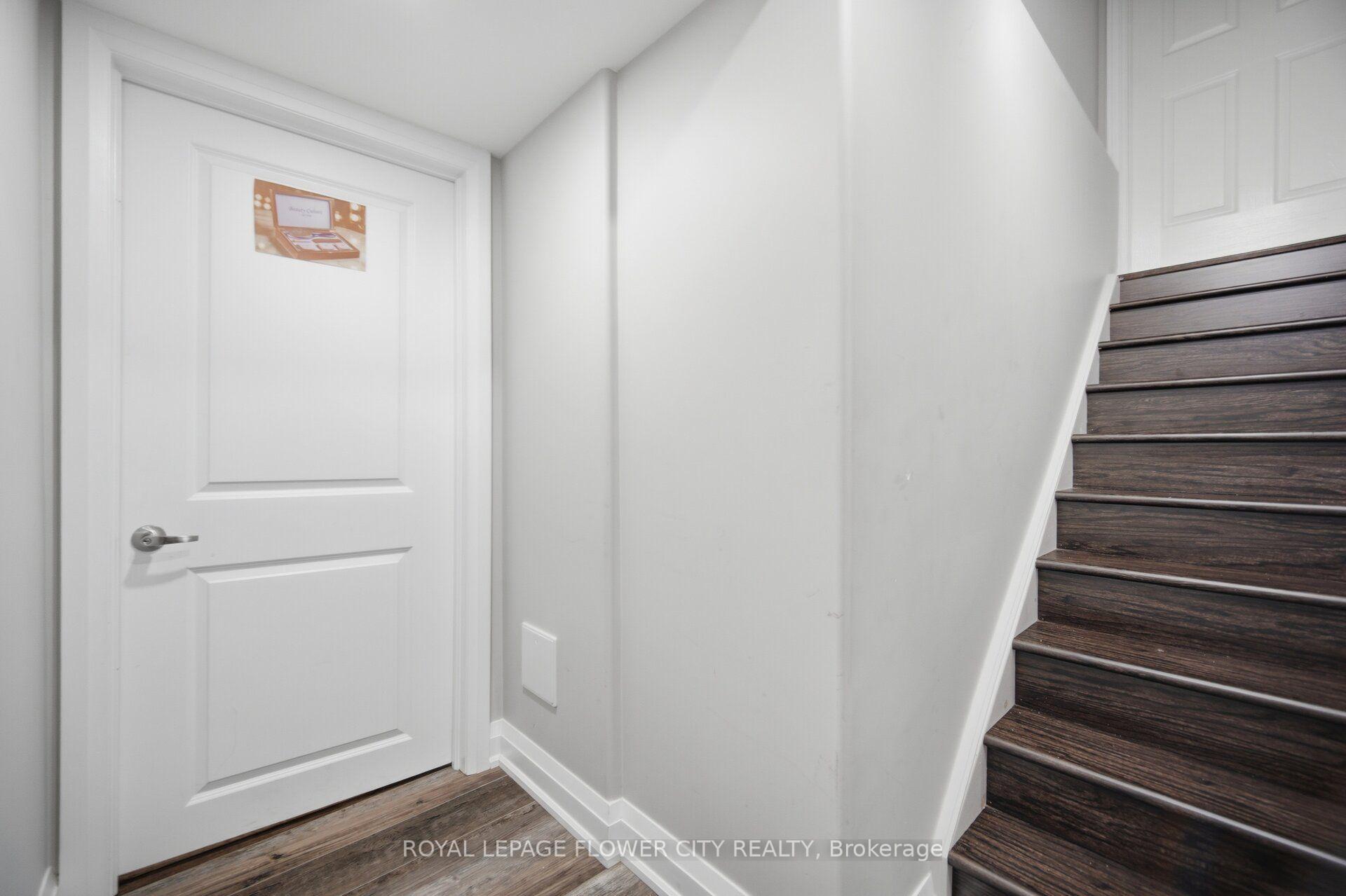 Photo 40 of 93 John Carroll Drive E, Brampton, Toronto Gore Rural Estate — HOMEH