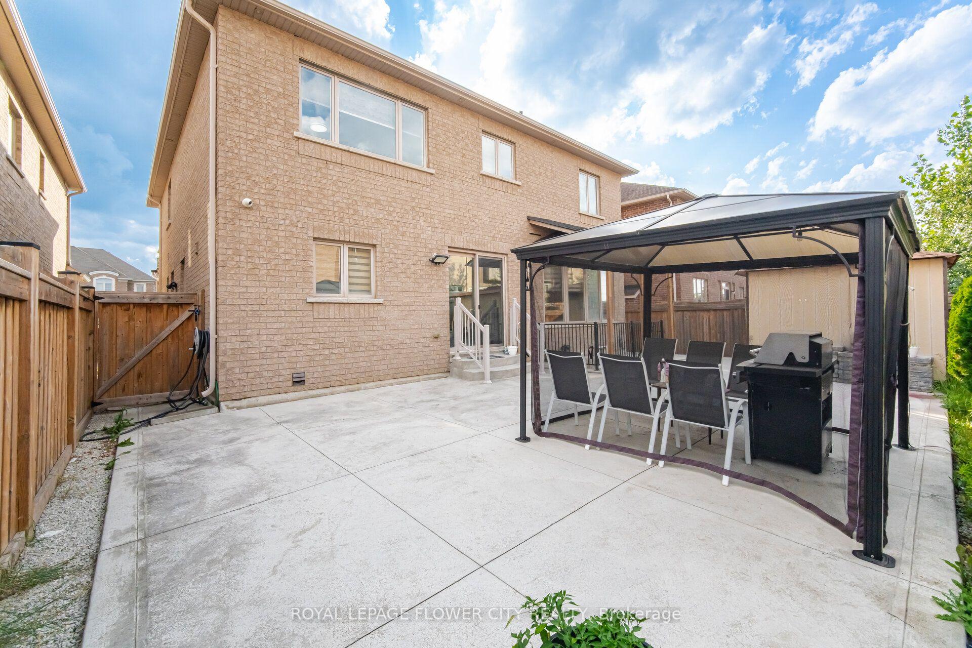 Photo 48 of 93 John Carroll Drive E, Brampton, Toronto Gore Rural Estate — HOMEH
