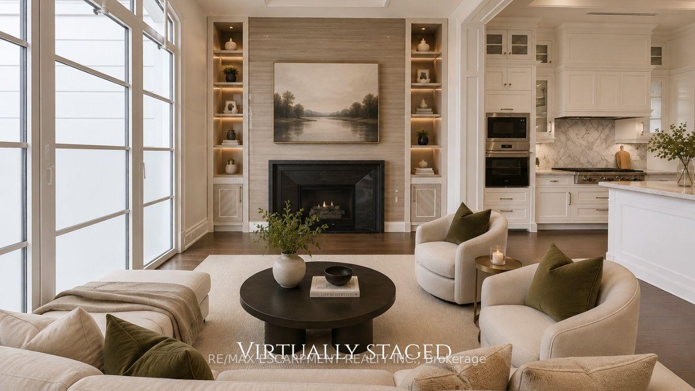 Photo 2 of Unit PH5, 300 Randall Road, Oakville, Old Oakville — HOMEH