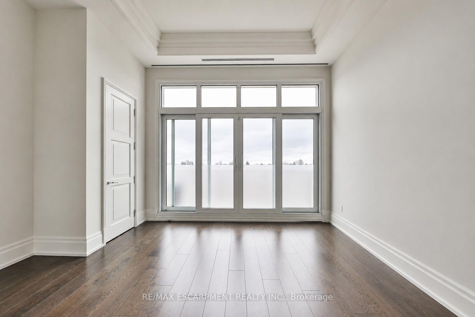 Photo 10 of Unit PH5, 300 Randall Road, Oakville, Old Oakville — HOMEH