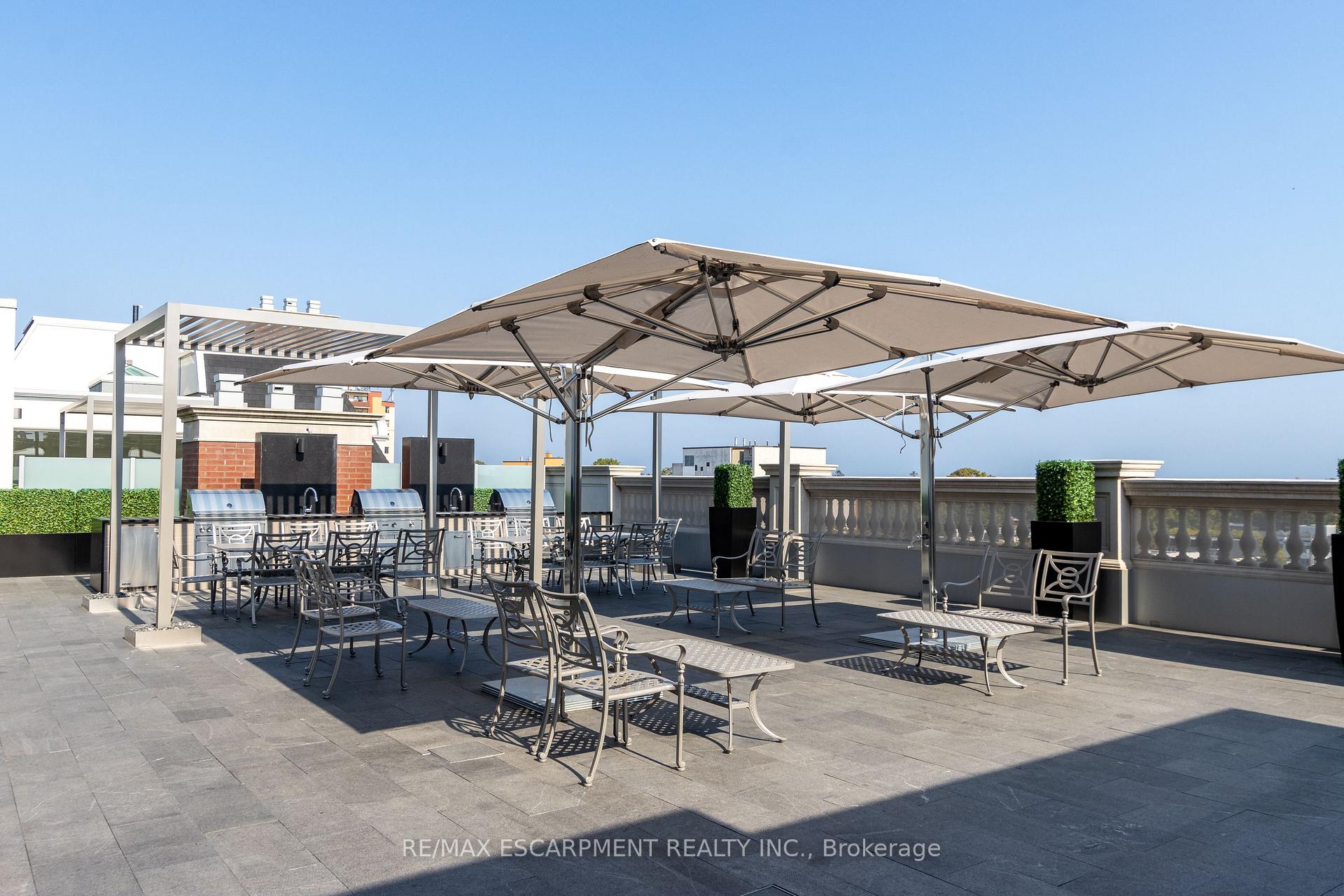 Photo 15 of Unit PH5, 300 Randall Road, Oakville, Old Oakville — HOMEH