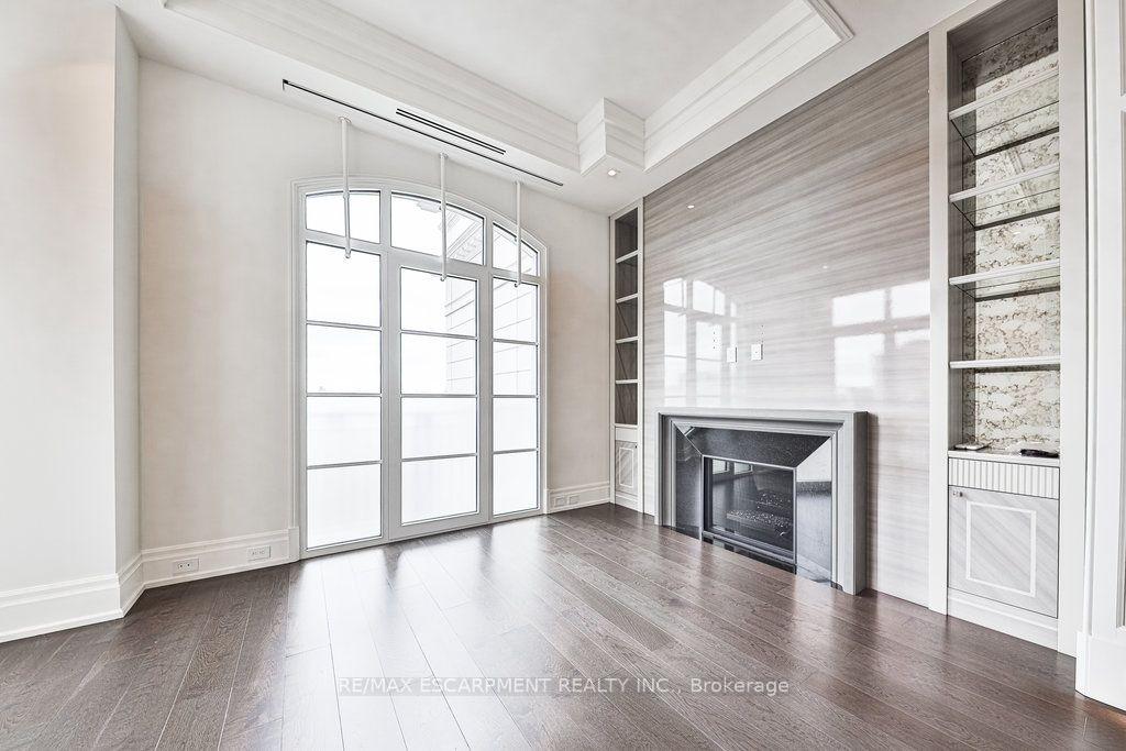 Photo 17 of Unit PH5, 300 Randall Road, Oakville, Old Oakville — HOMEH