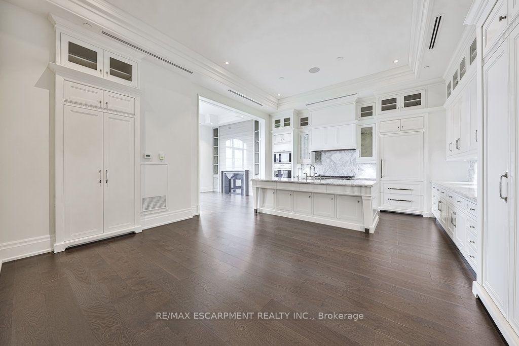 Photo 22 of Unit PH5, 300 Randall Road, Oakville, Old Oakville — HOMEH