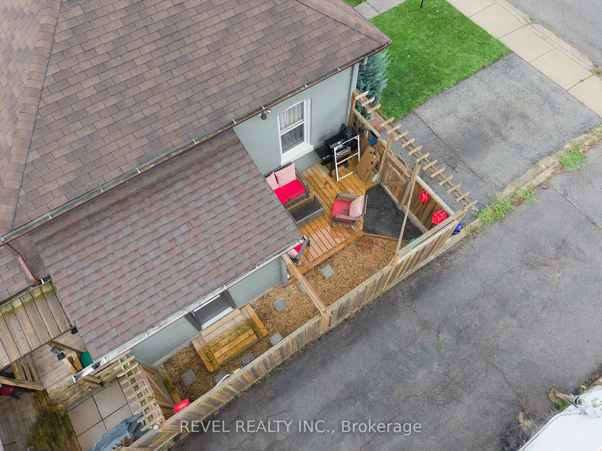 Photo 32 of 59 Brock Street, Brantford, Victoria/Arthur — HOMEH