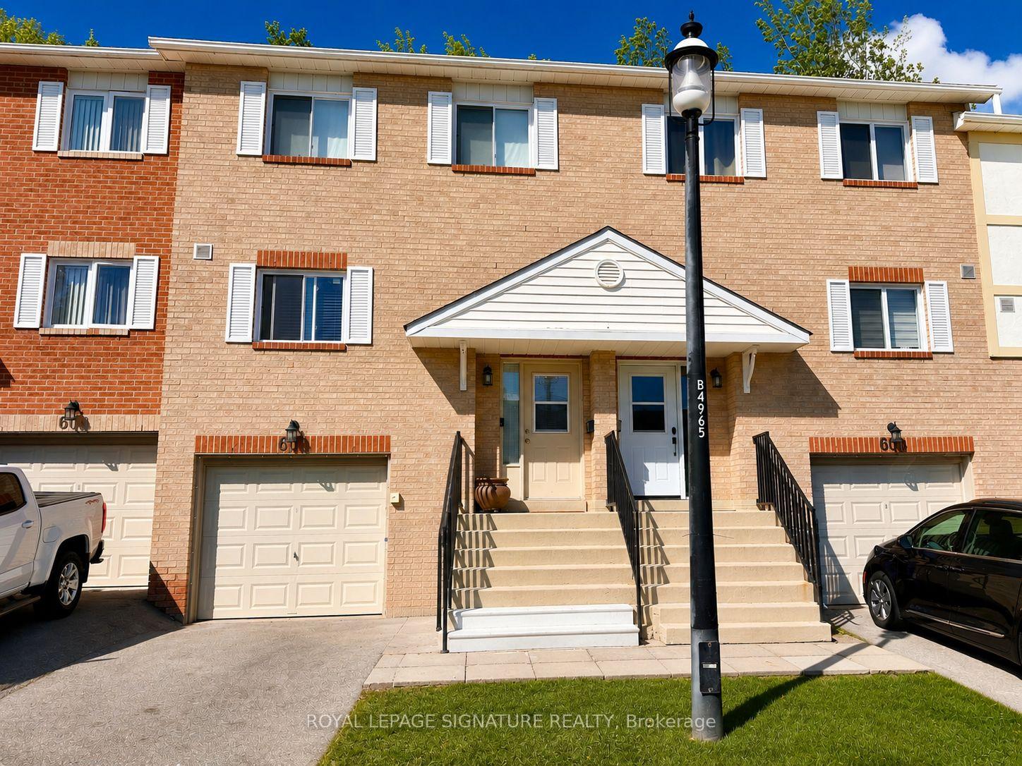 Photo 3 of 602 Gibney Crescent, Newmarket, Summerhill Estates — HOMEH