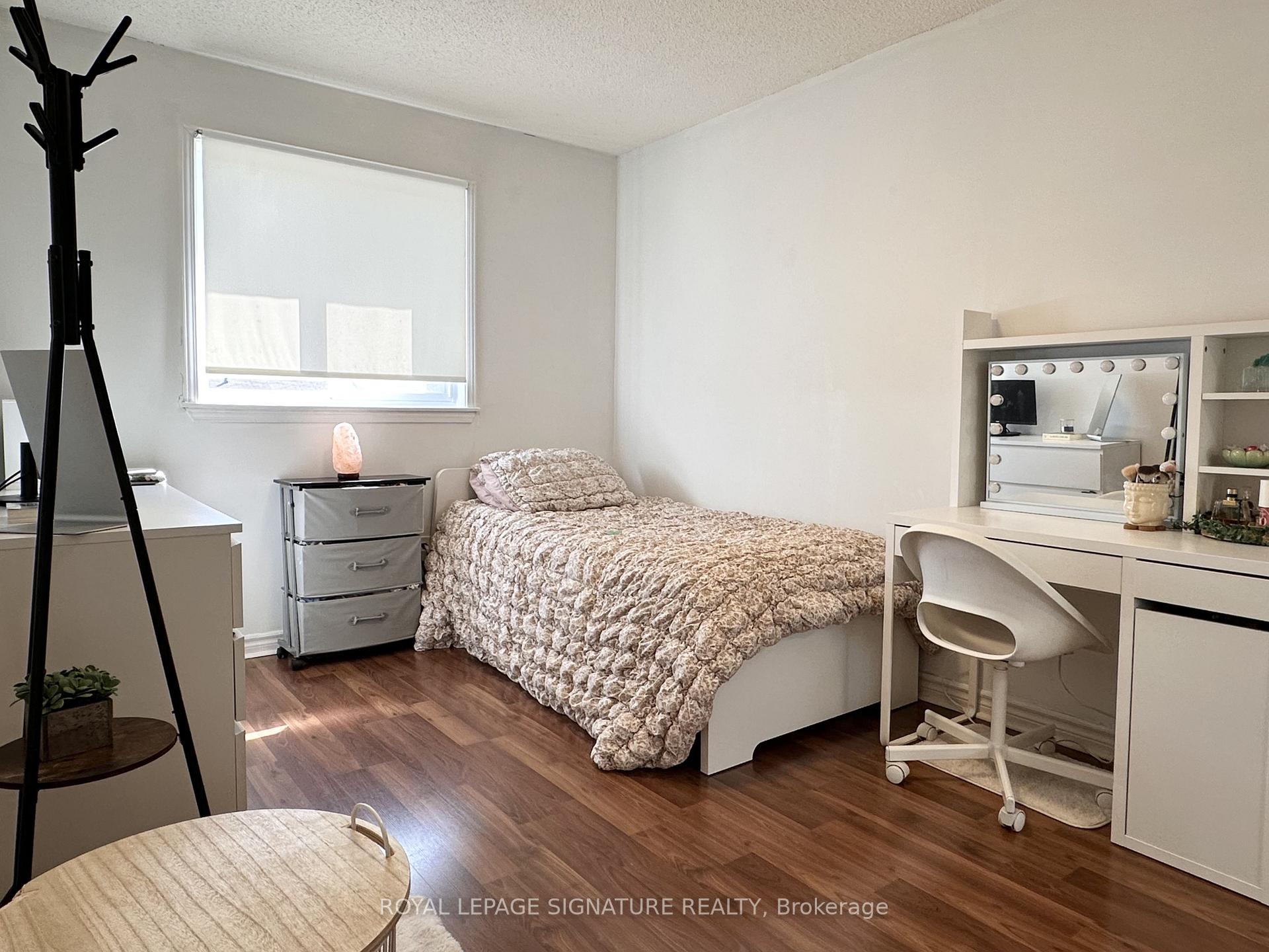 Photo 21 of 602 Gibney Crescent, Newmarket, Summerhill Estates — HOMEH