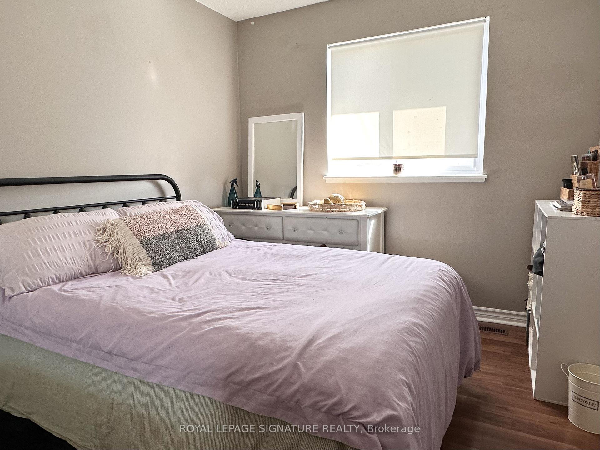 Photo 23 of 602 Gibney Crescent, Newmarket, Summerhill Estates — HOMEH