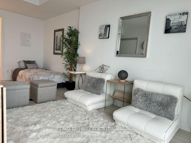 Photo 30 of Unit 5408, 197 Yonge Street, Toronto, Church-Yonge Corridor — HOMEH