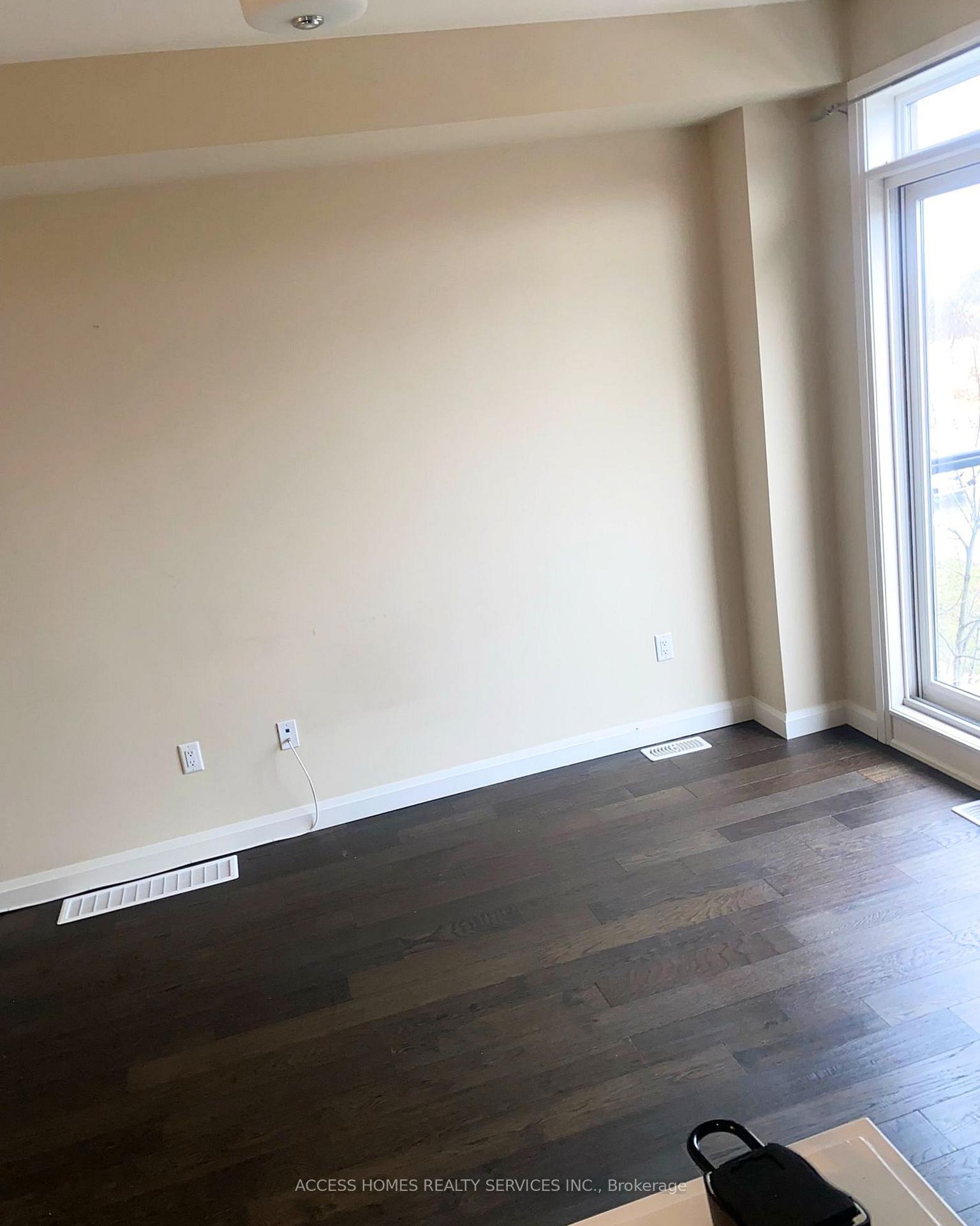 Photo 6 of Unit 7, 23 Echovalley Drive, Hamilton, Stoney Creek Mountain — HOMEH