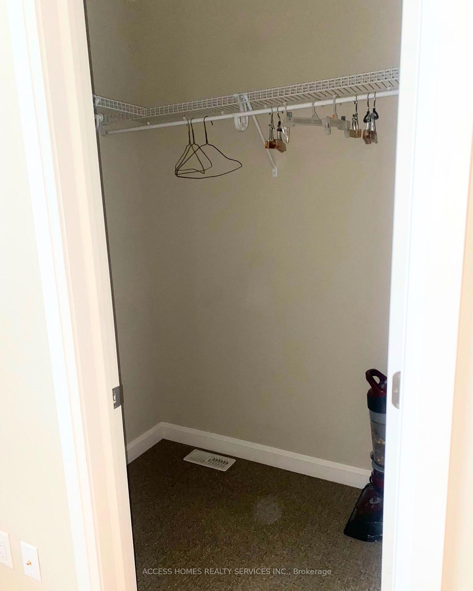 Photo 11 of Unit 7, 23 Echovalley Drive, Hamilton, Stoney Creek Mountain — HOMEH