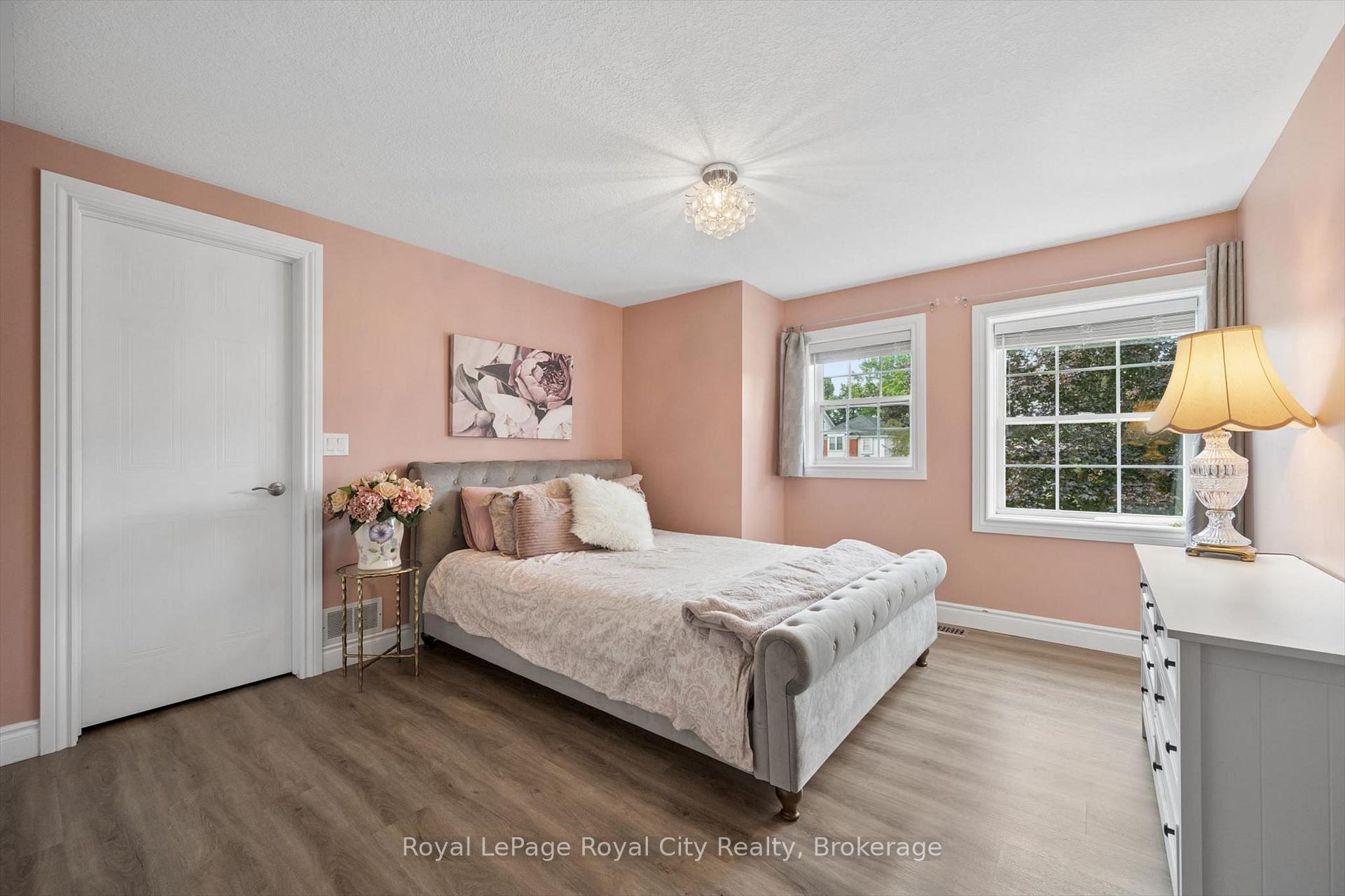 Photo 19 of 63 Starview Crescent, Guelph, Grange Road — HOMEH