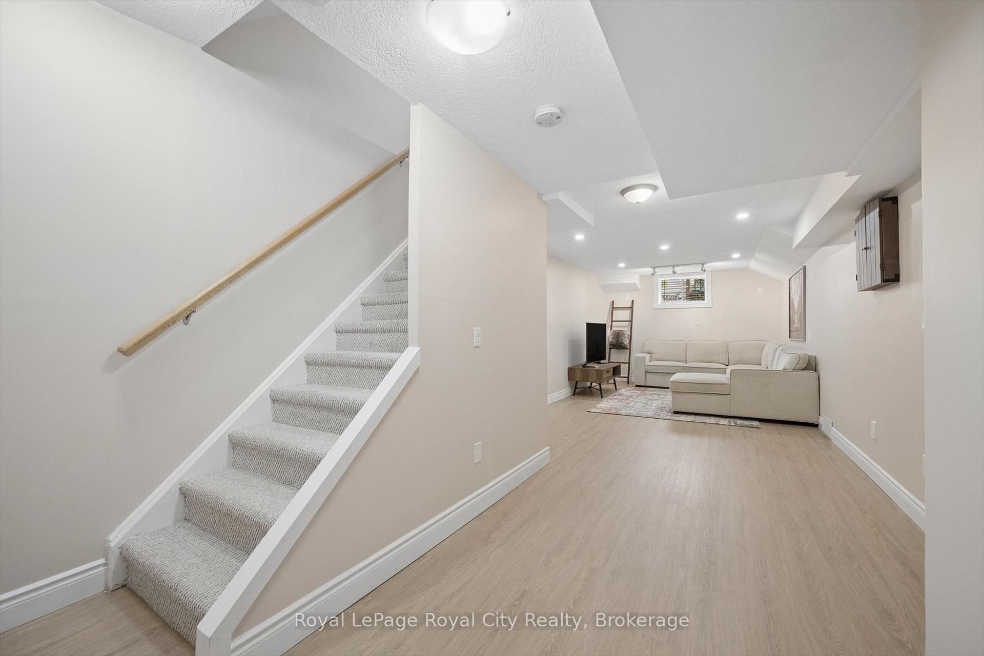 Photo 29 of 63 Starview Crescent, Guelph, Grange Road — HOMEH